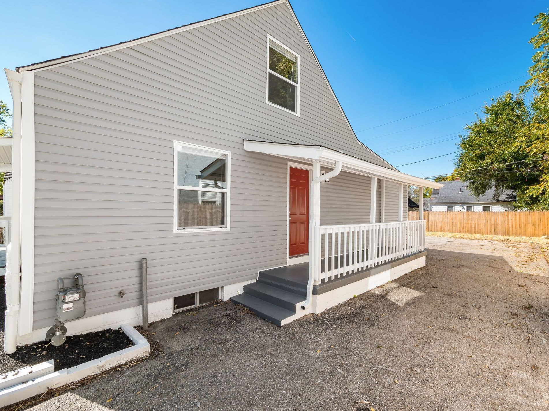 2479 Renwood Pl, Columbus OH  43211-1332 exterior