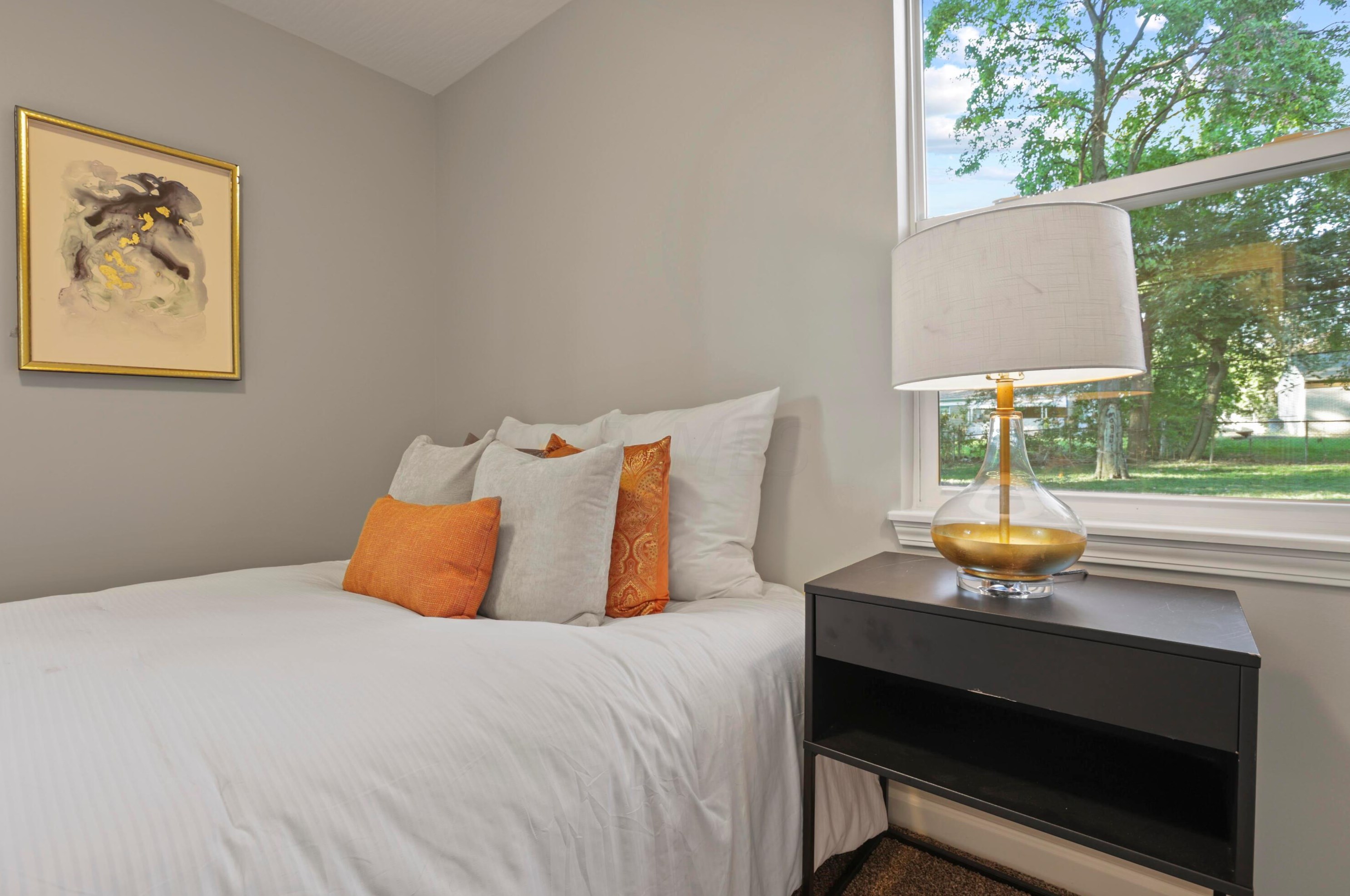 5338 Newport Rd, Columbus OH 43232-6324 exterior