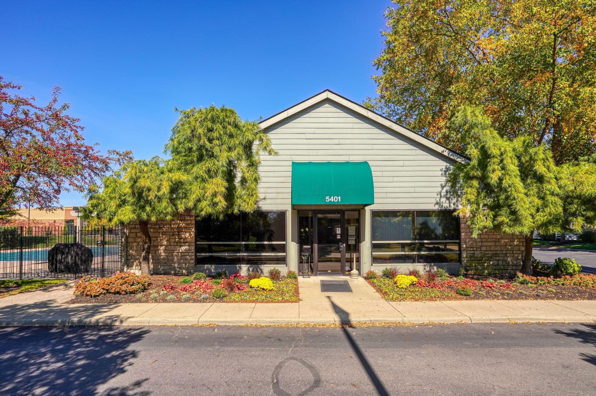 4110 Blendon Grove Way, Columbus OH 43230-9830 exterior