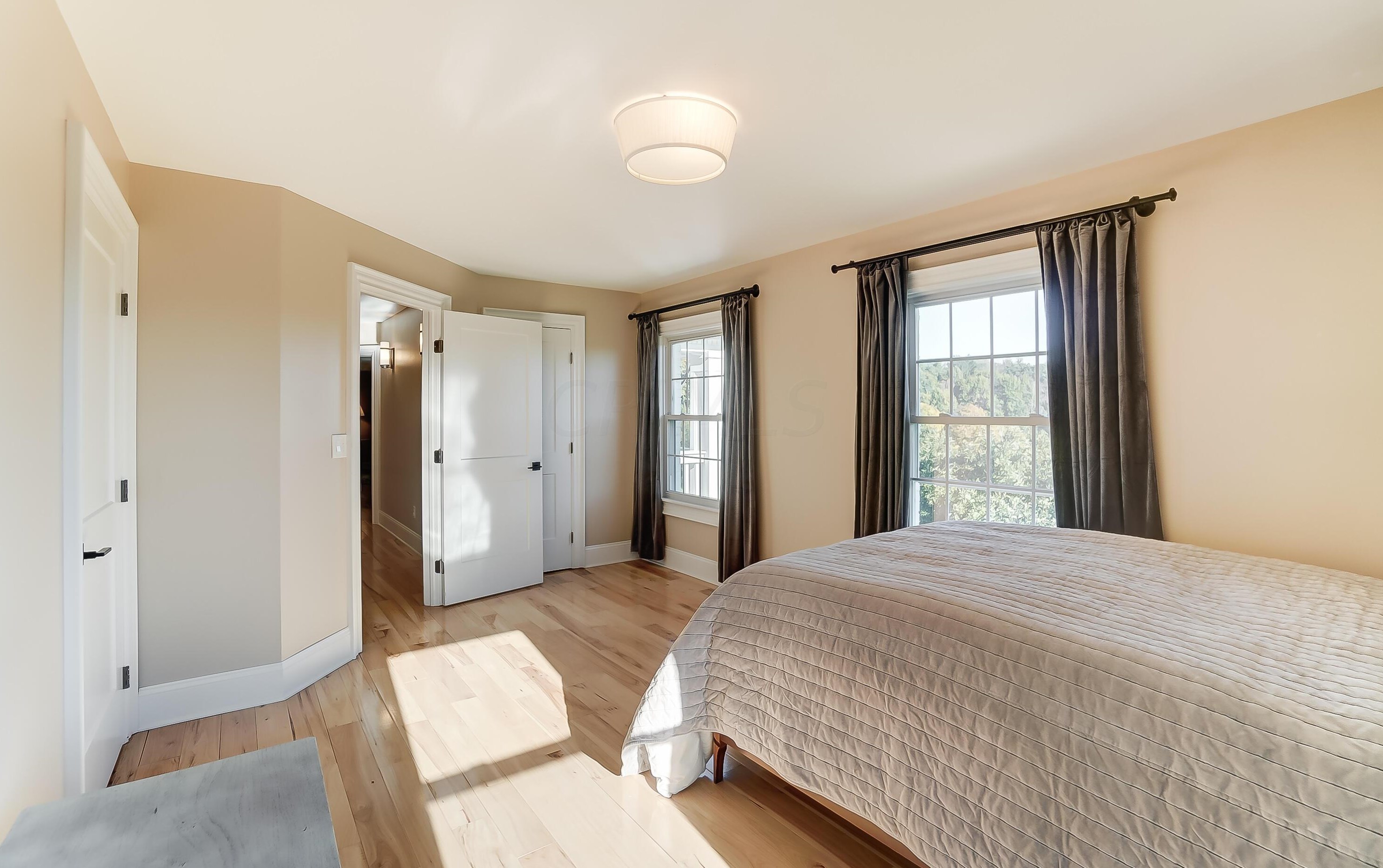 2437 Old Columbus Rd, Granville OH  43023-9678 exterior