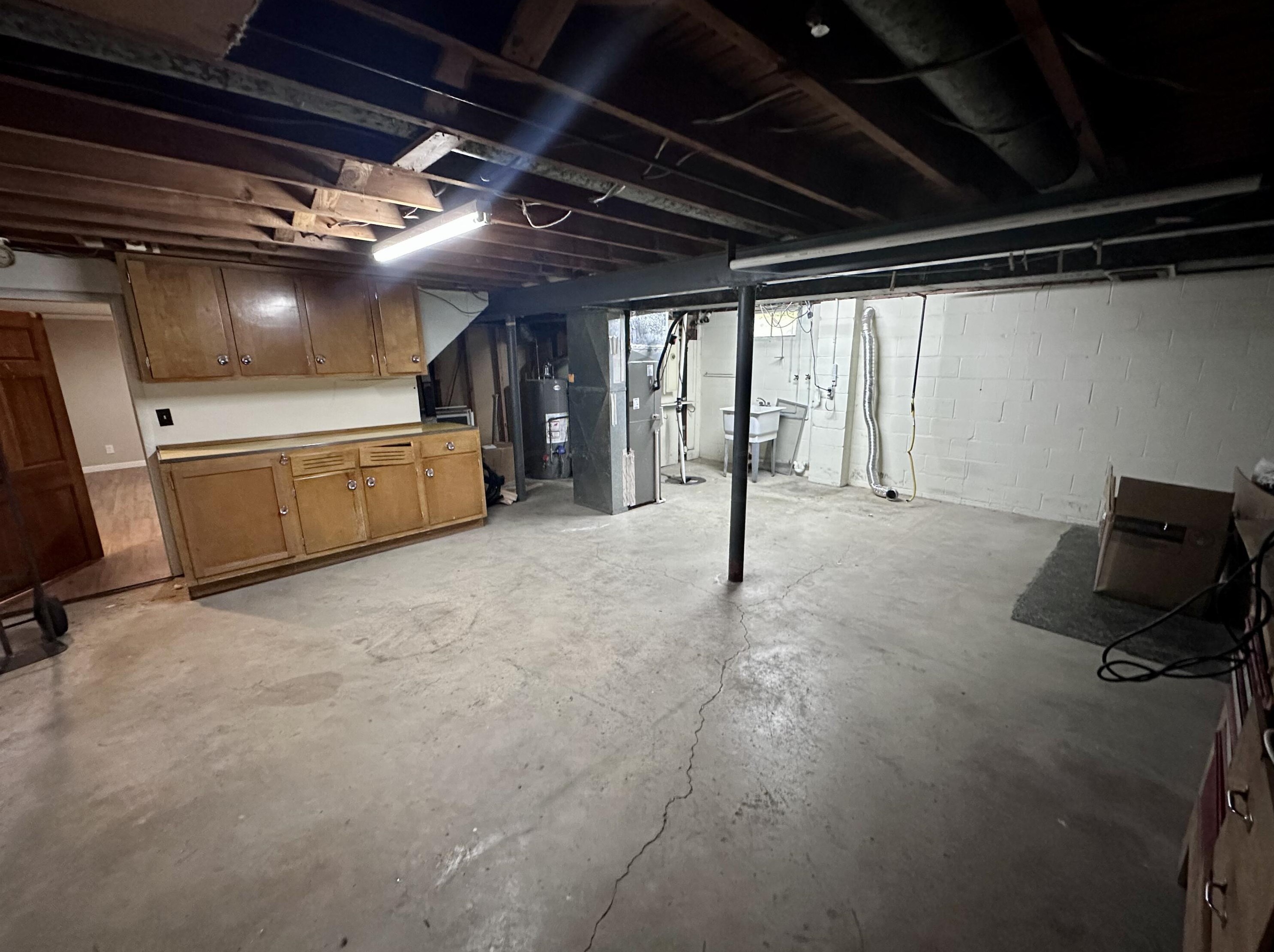 456 Bernhard Rd, Columbus OH 43213-1936 exterior