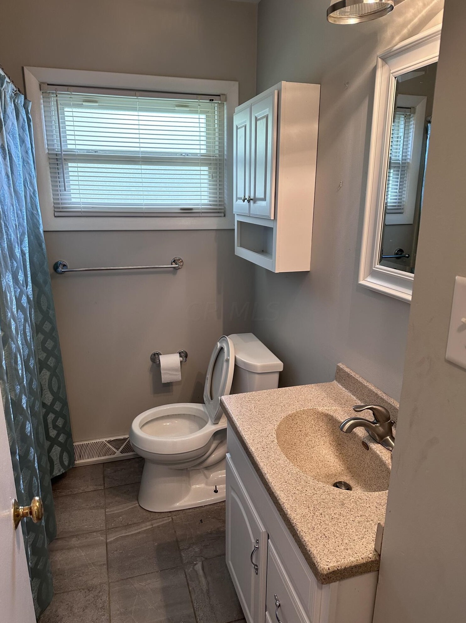 456 Bernhard Rd, Columbus OH 43213-1936 exterior