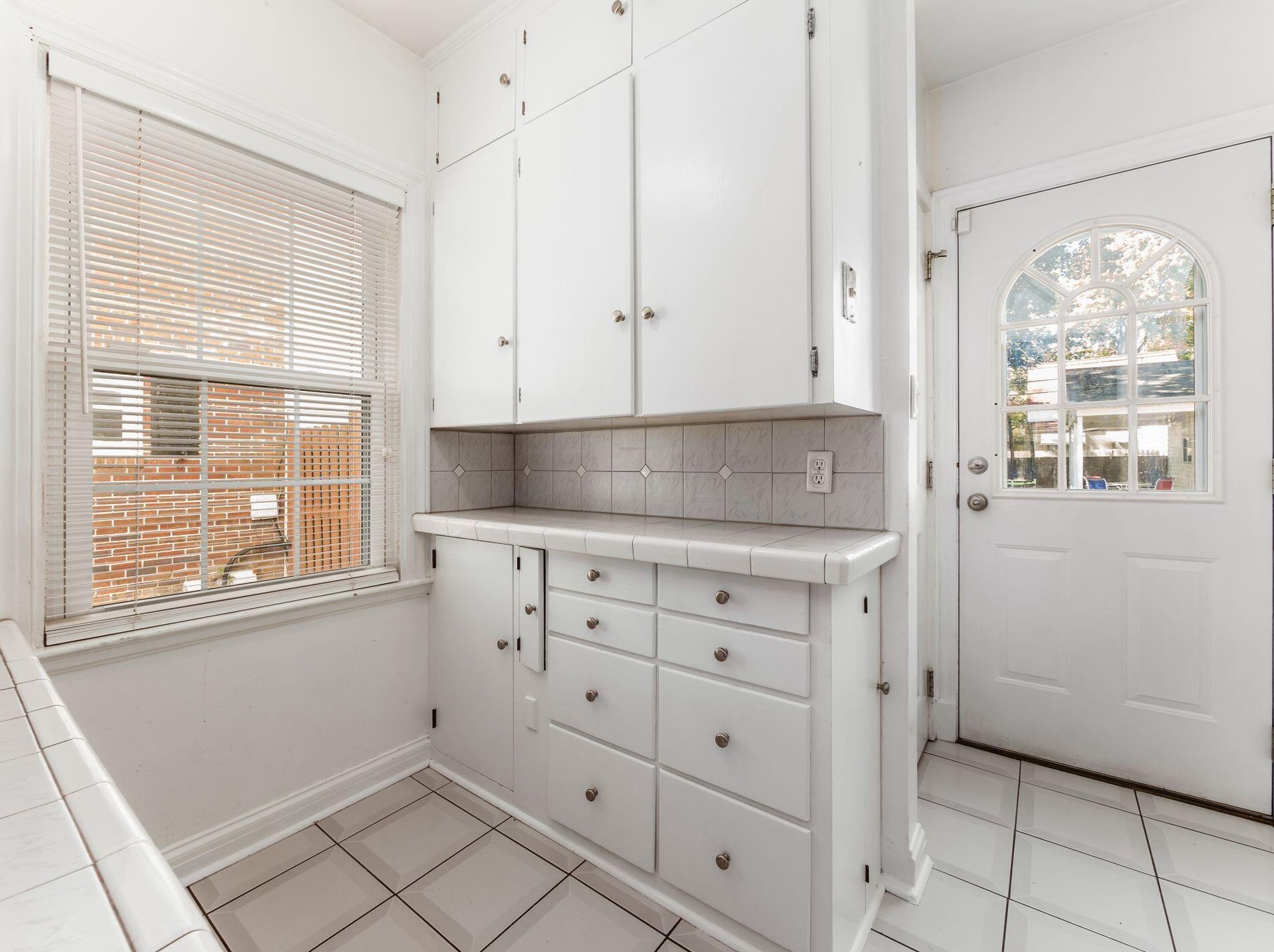 89 Remington Rd, Columbus OH 43209-2458 exterior