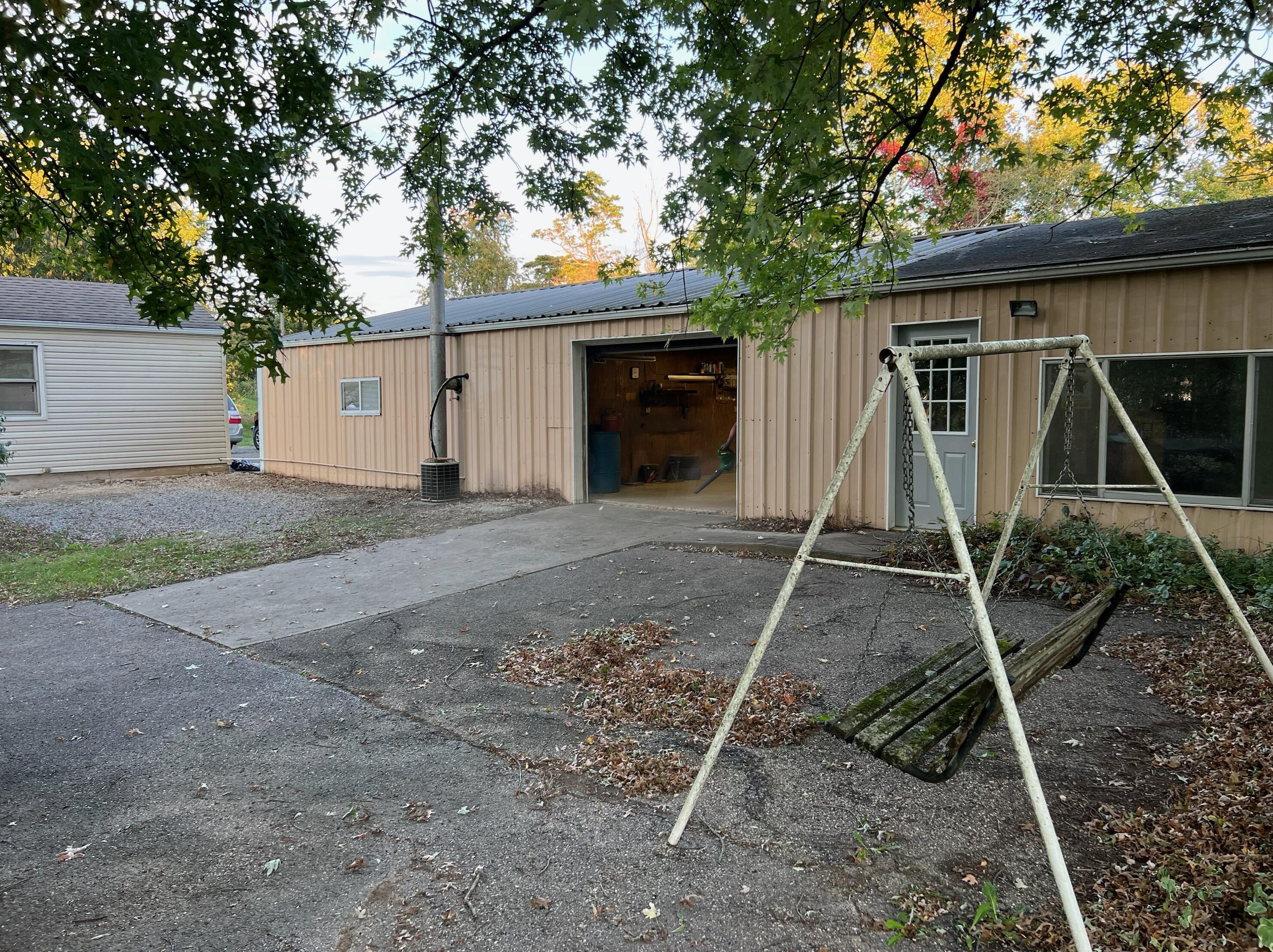 3945 Crawfis Rd, Lancaster OH 43130-9031 exterior