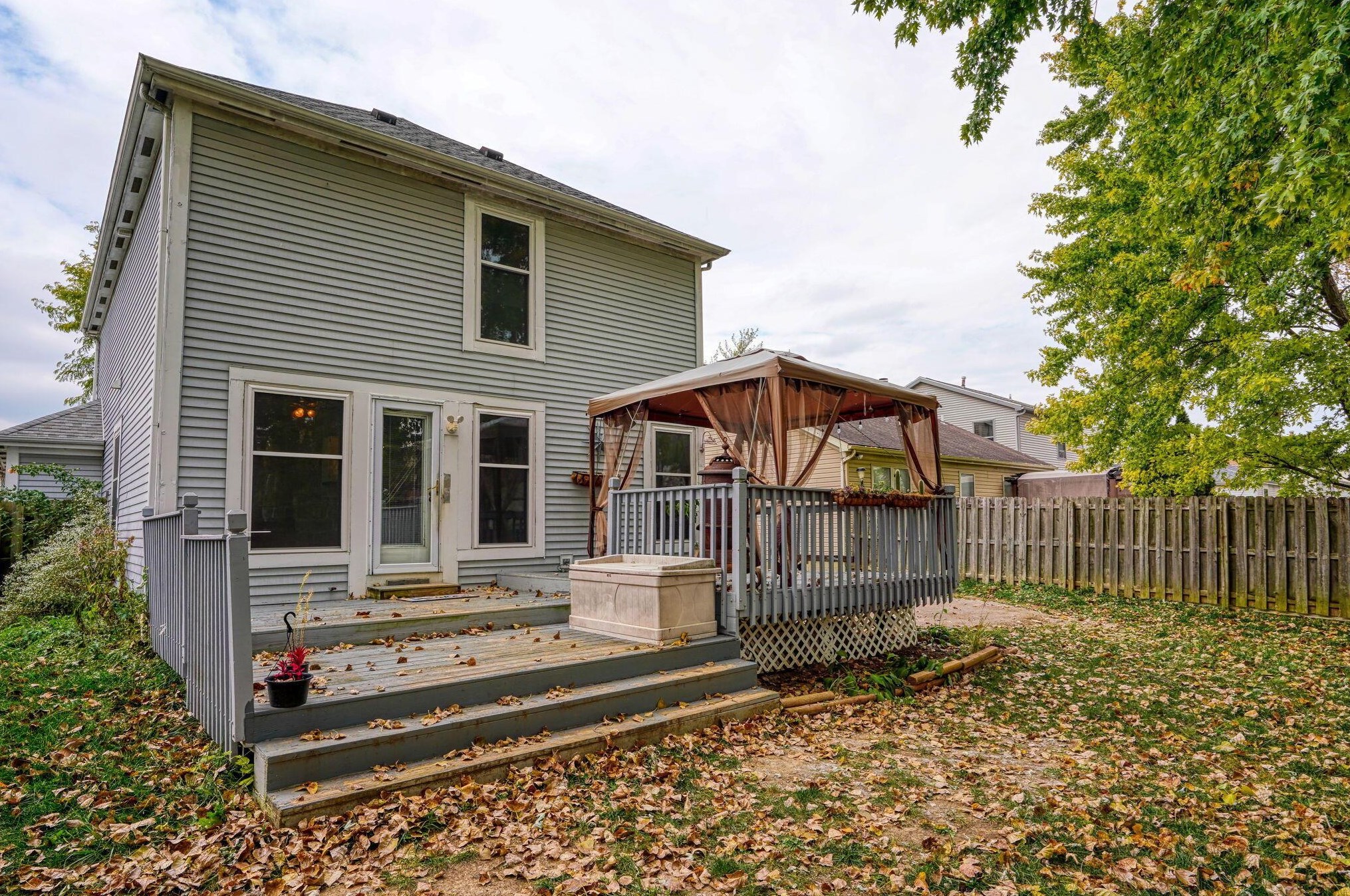 1276 Pinnacle Dr, Columbus OH 43204-1776 exterior