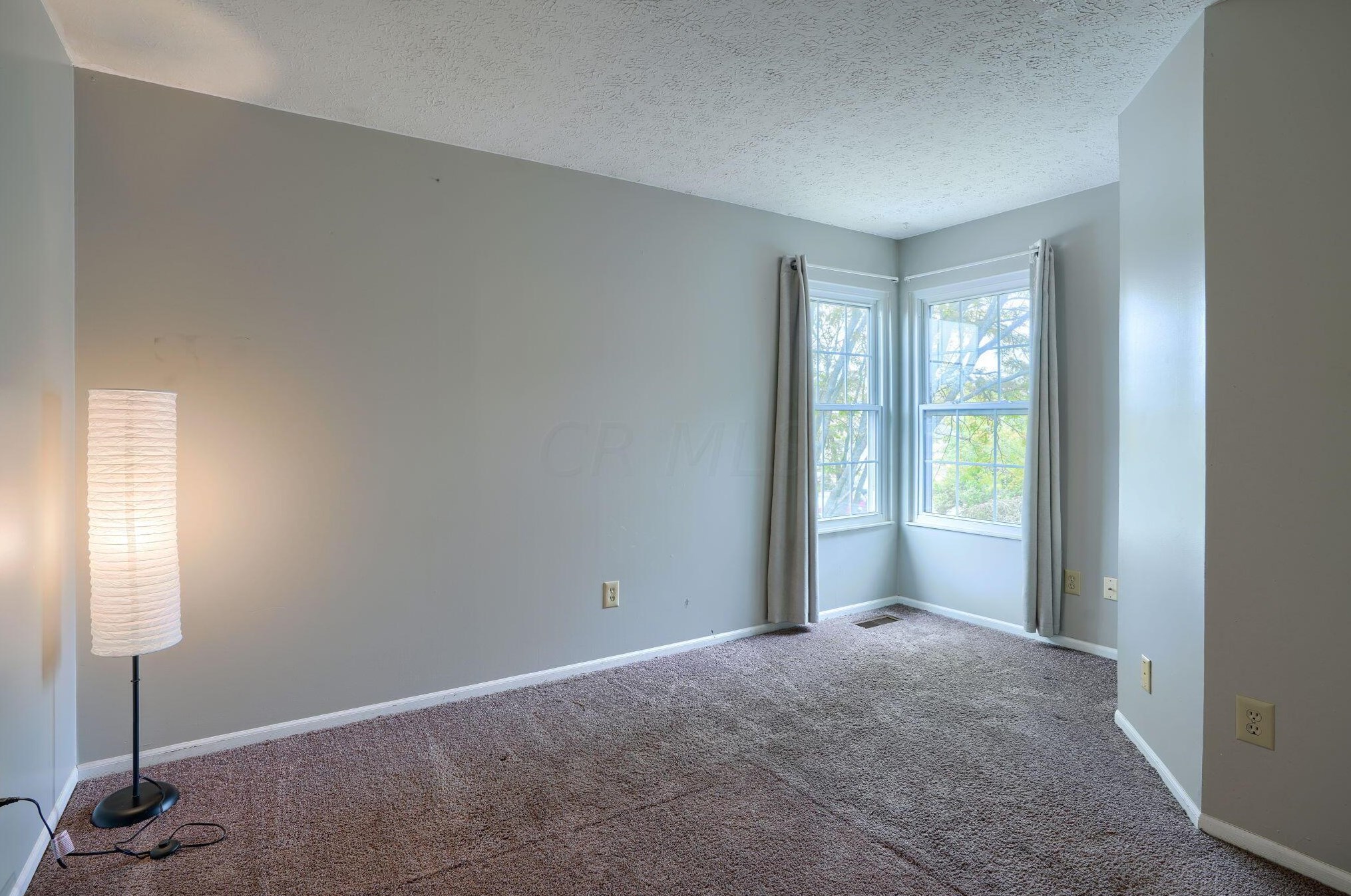 1276 Pinnacle Dr, Columbus OH 43204-1776 exterior