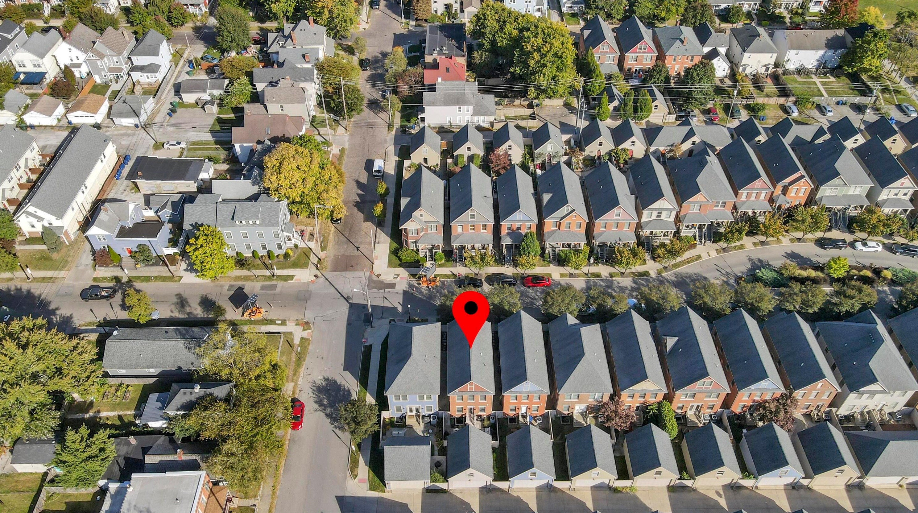 1063 Perry St, Columbus OH  43201-3379 exterior