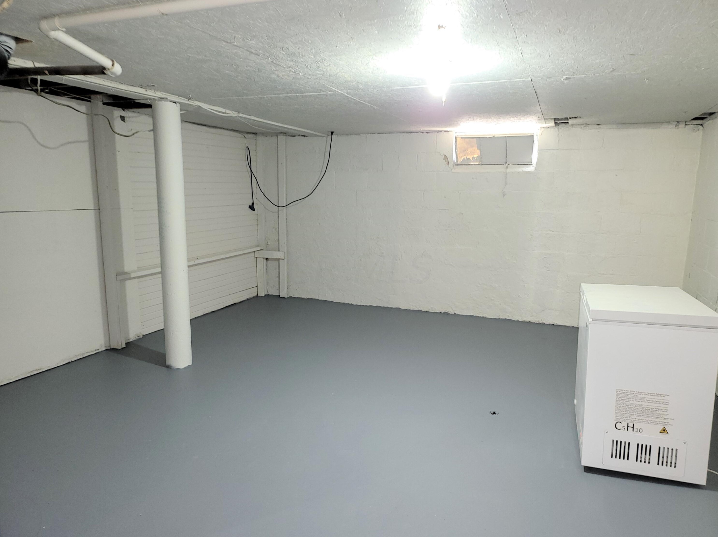 2590 Lockbourne Rd, Columbus OH 43207-2626 exterior