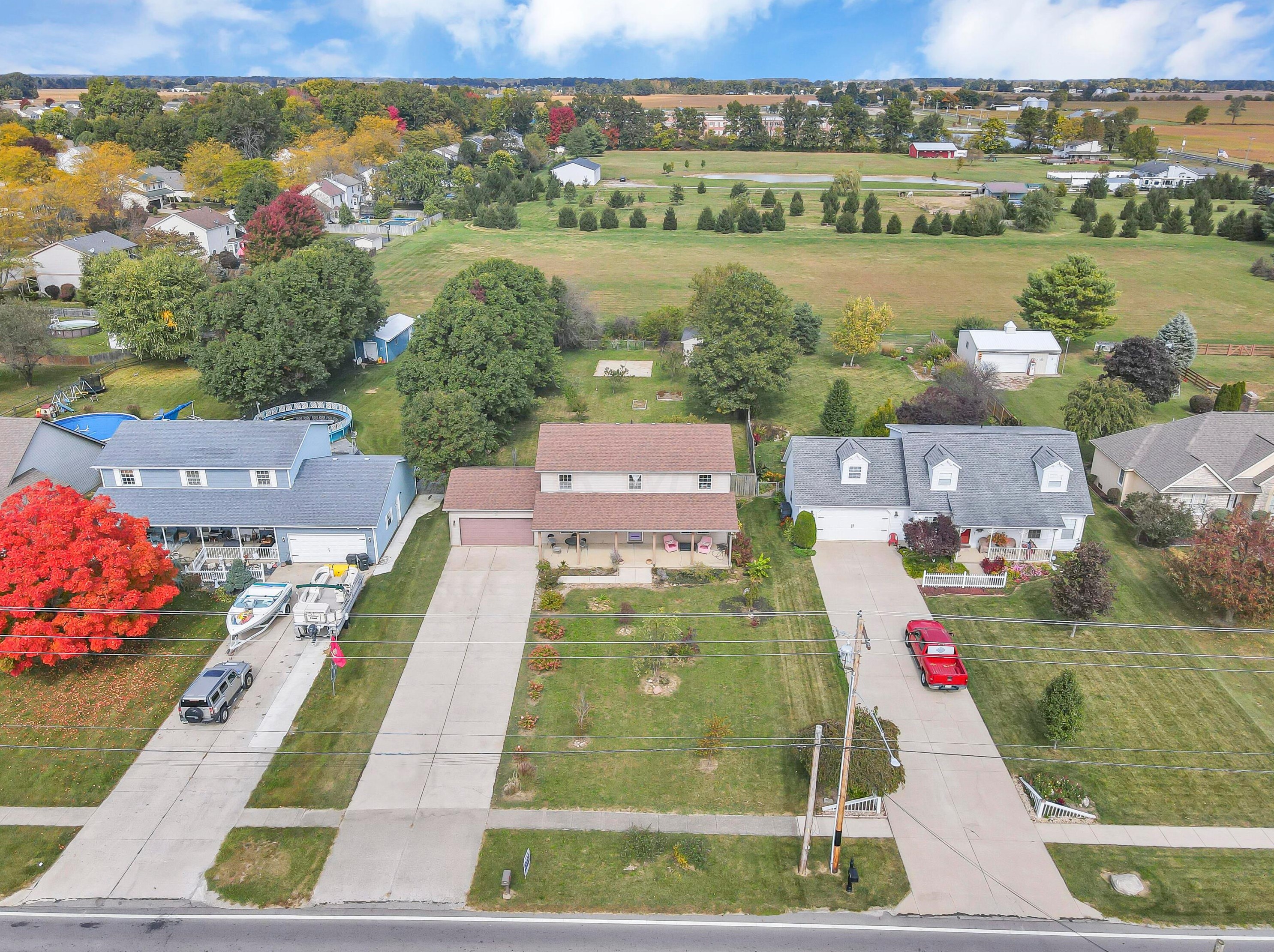 3806 State Route 752, Ashville OH  43103-9516 exterior