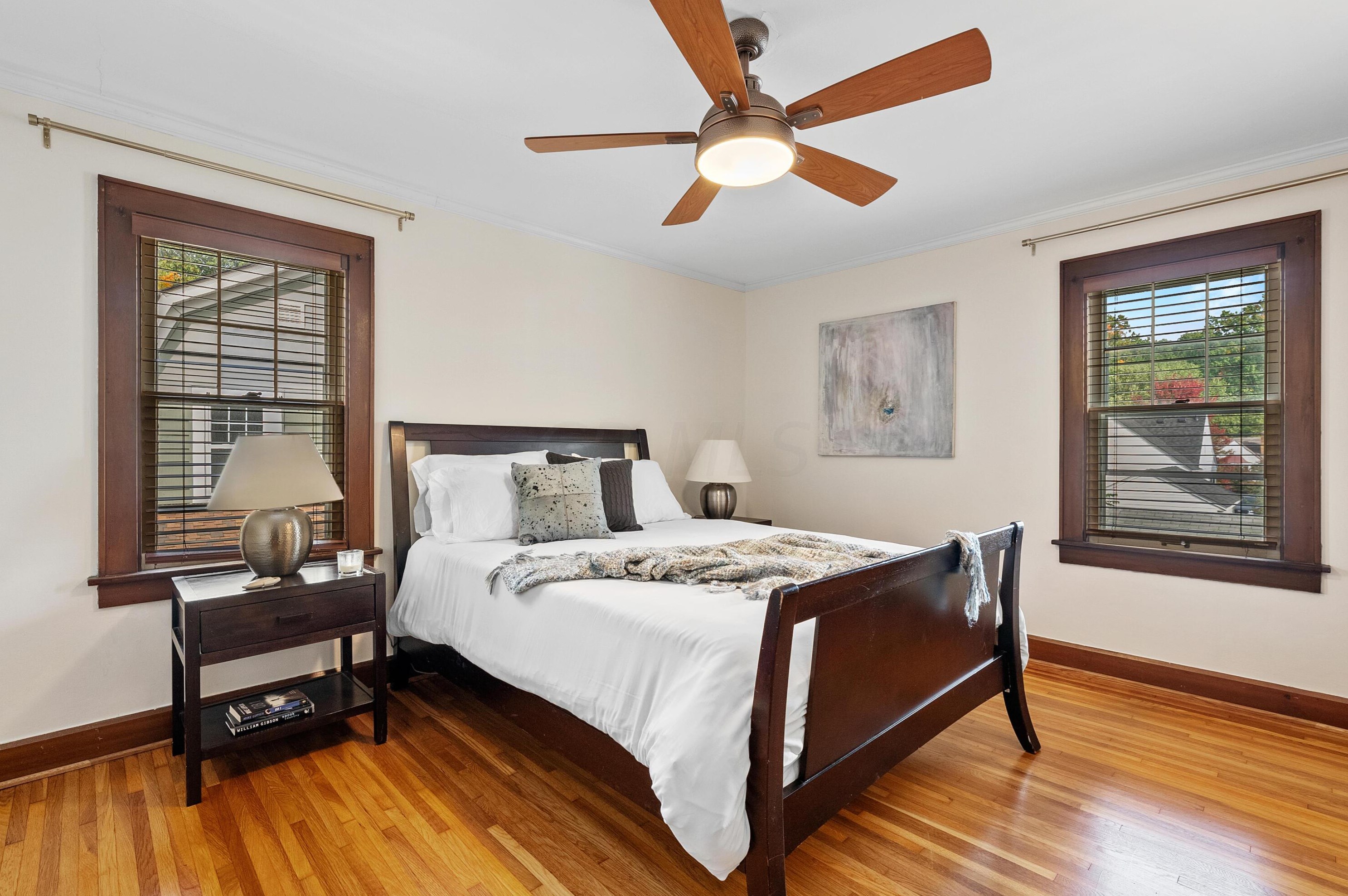 454 Midgard Rd, Columbus OH  43202-1409 exterior