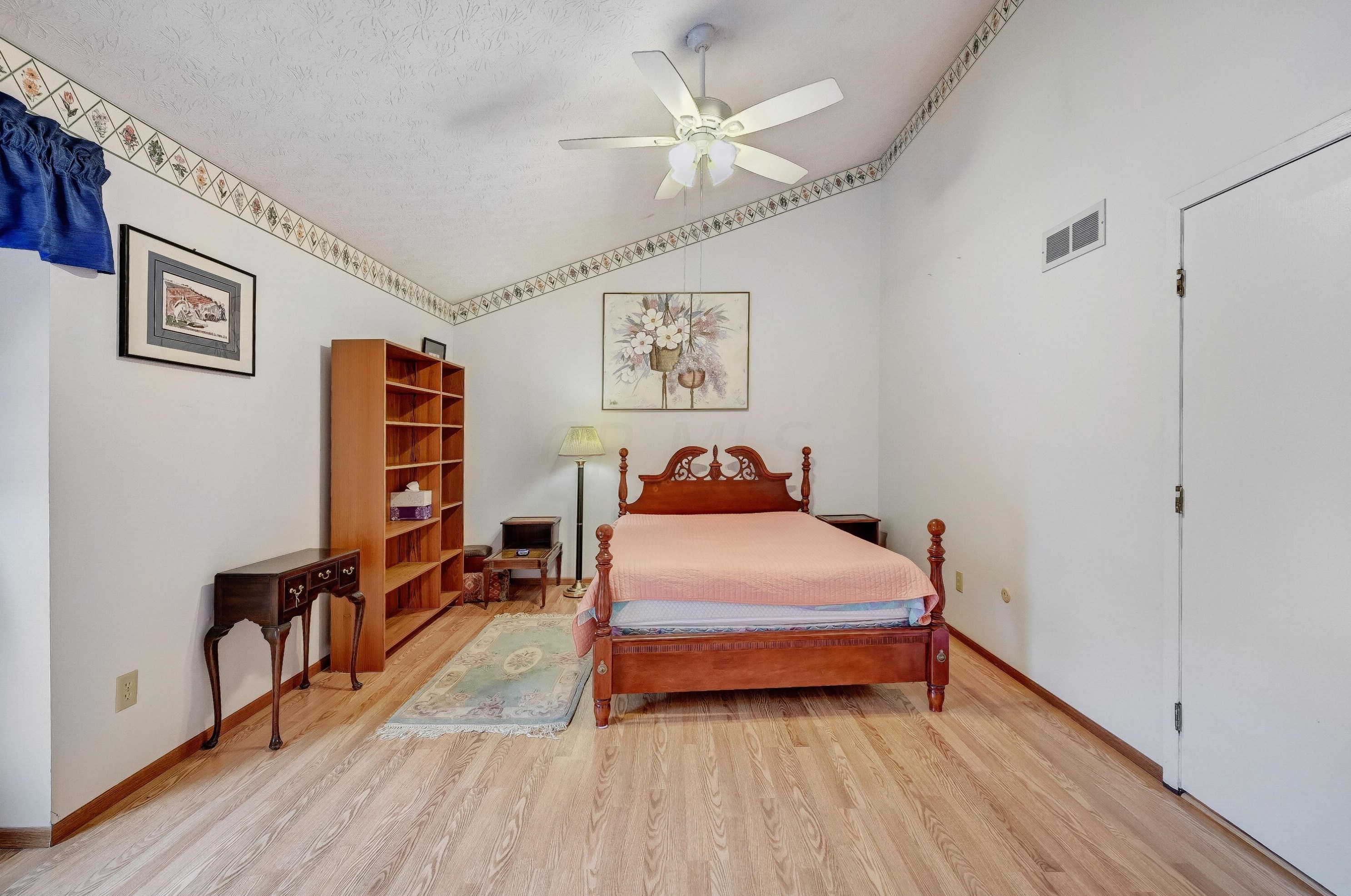 5188 Canon Rdg Ct, Columbus OH exterior