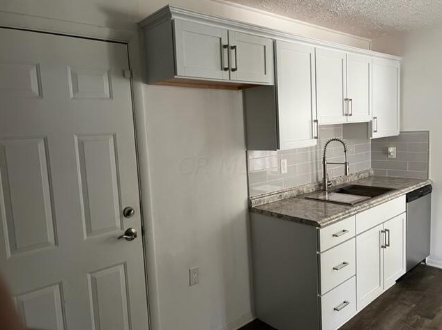 878 Antwerp Rd, Columbus OH  43213-2403 exterior