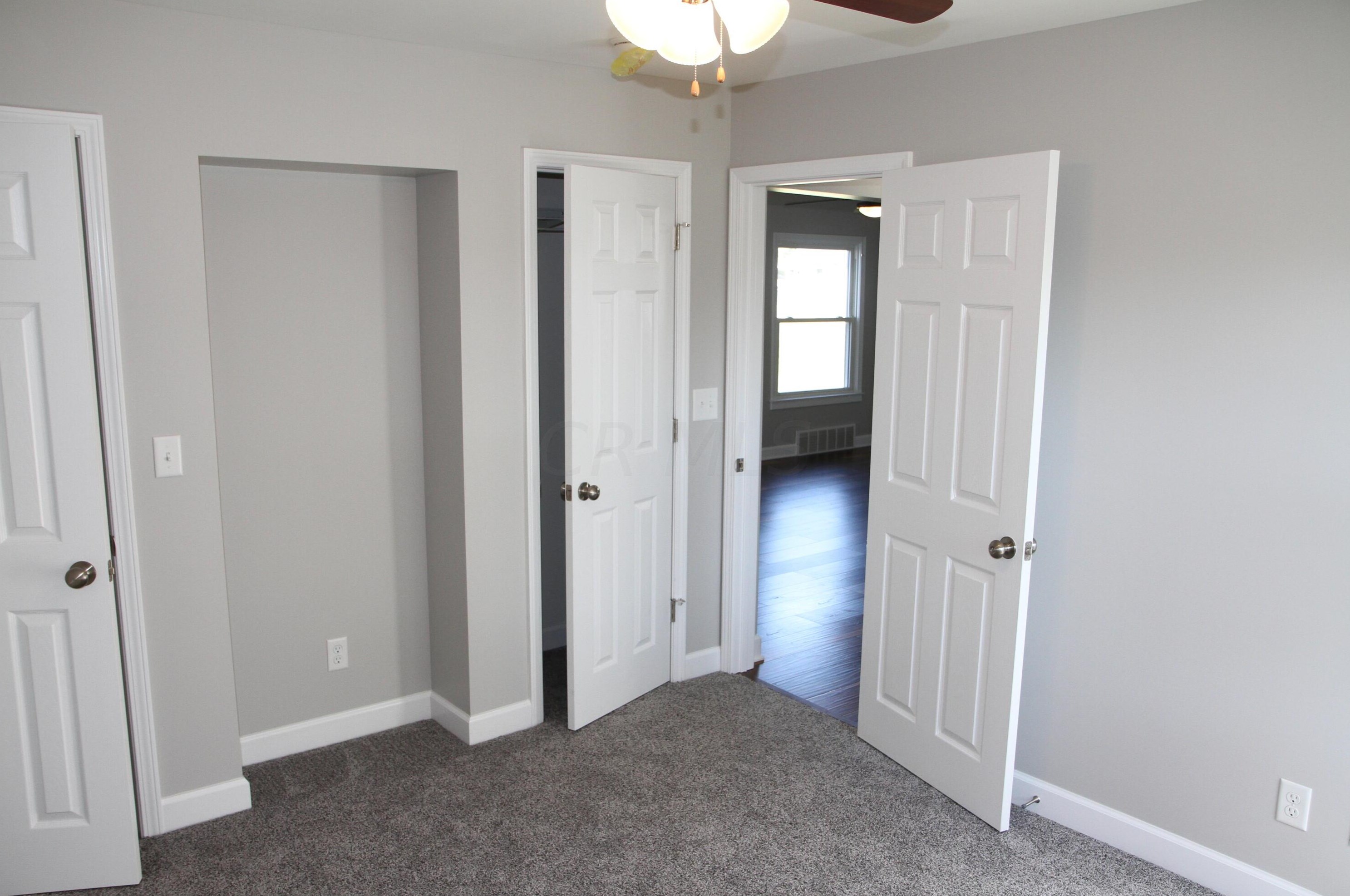 400 Long St, Ashville OH  43103-1308 exterior