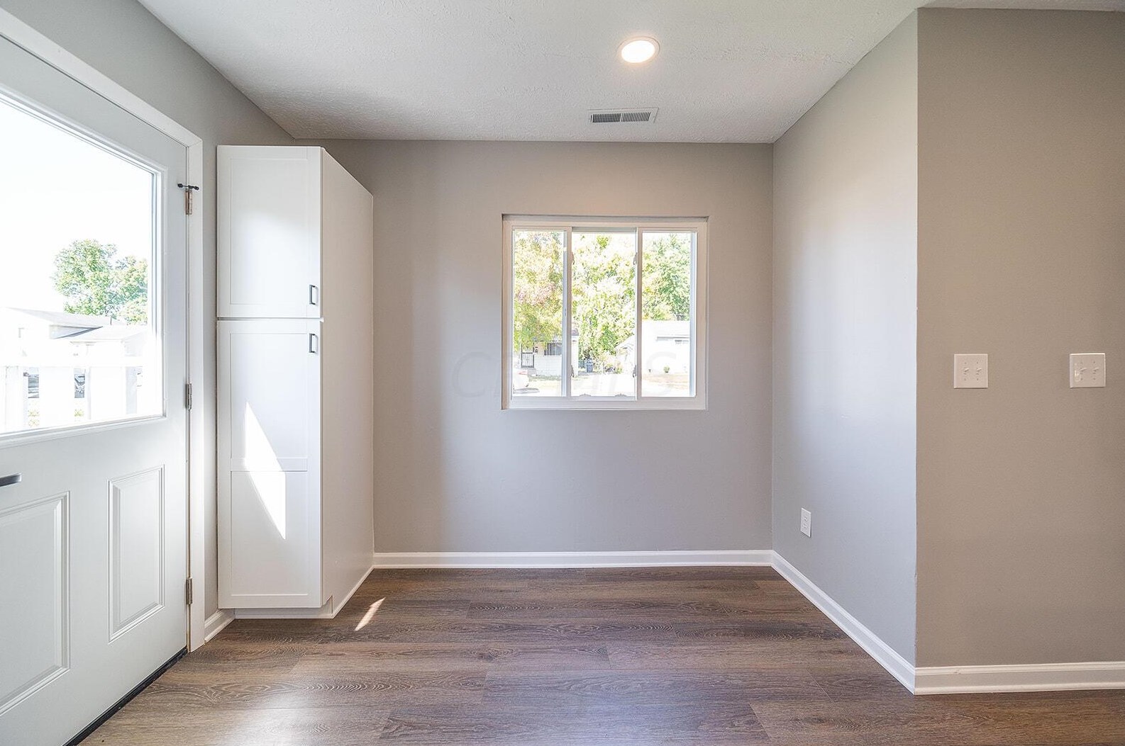 3439 Arnsby Rd, Columbus OH 43232-5909 exterior