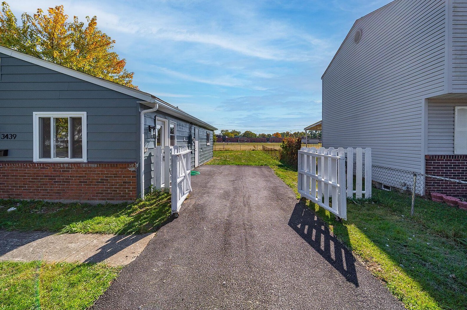 3439 Arnsby Rd, Columbus OH 43232-5909 exterior