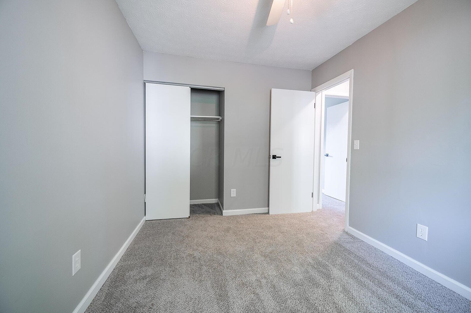 3439 Arnsby Rd, Columbus OH 43232-5909 exterior