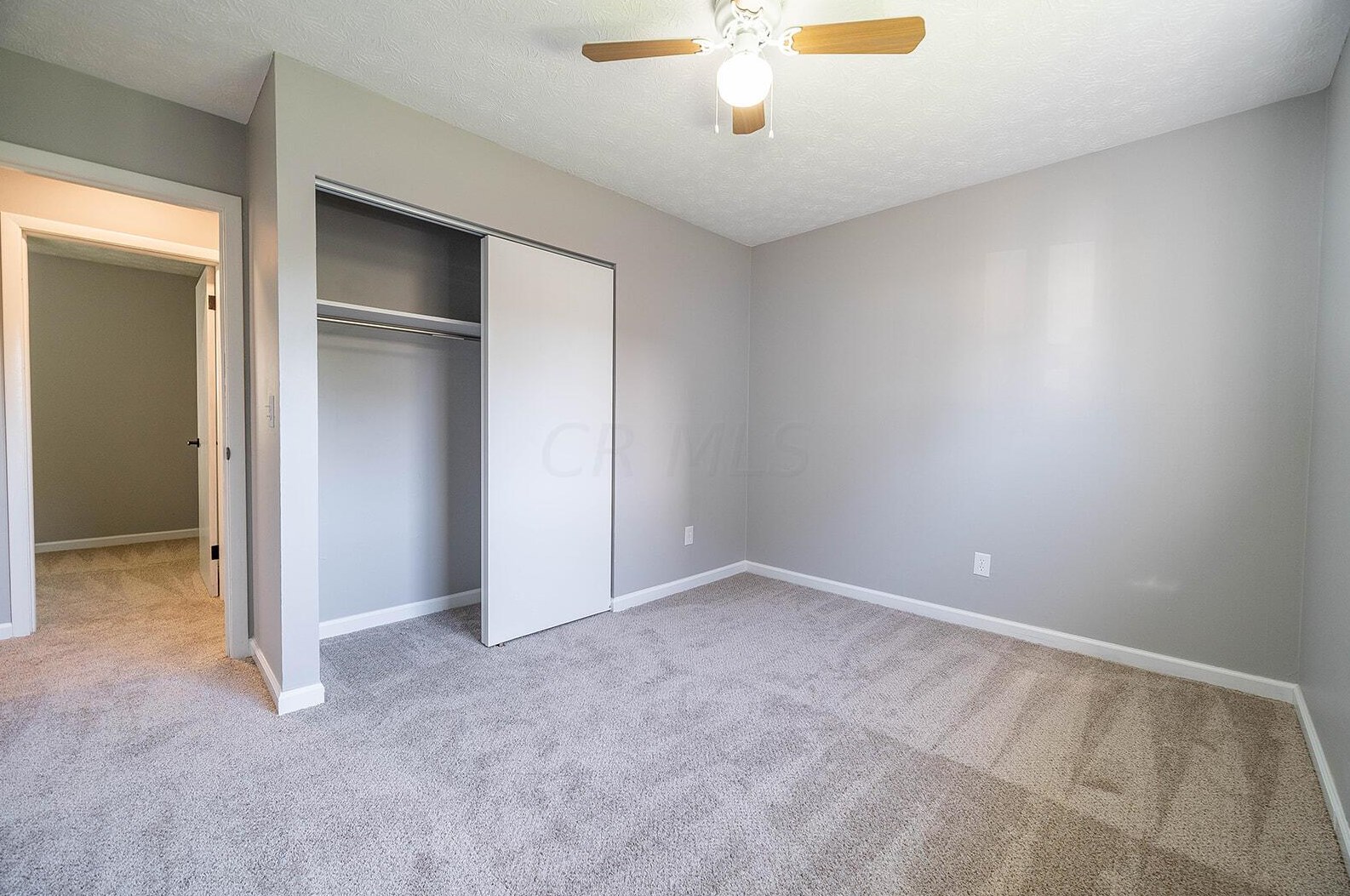 3439 Arnsby Rd, Columbus OH 43232-5909 exterior