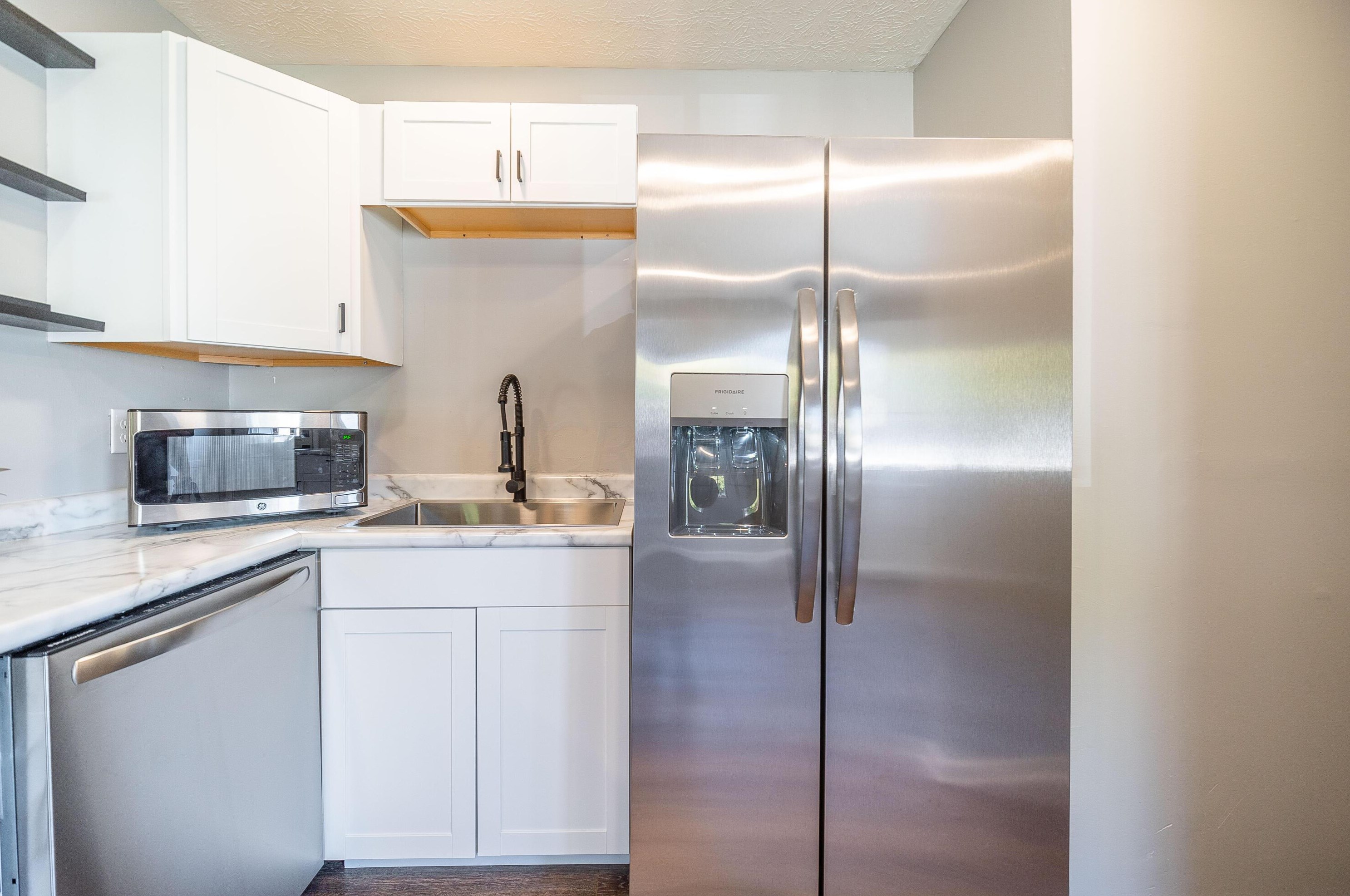 3439 Arnsby Rd, Columbus OH 43232-5909 exterior