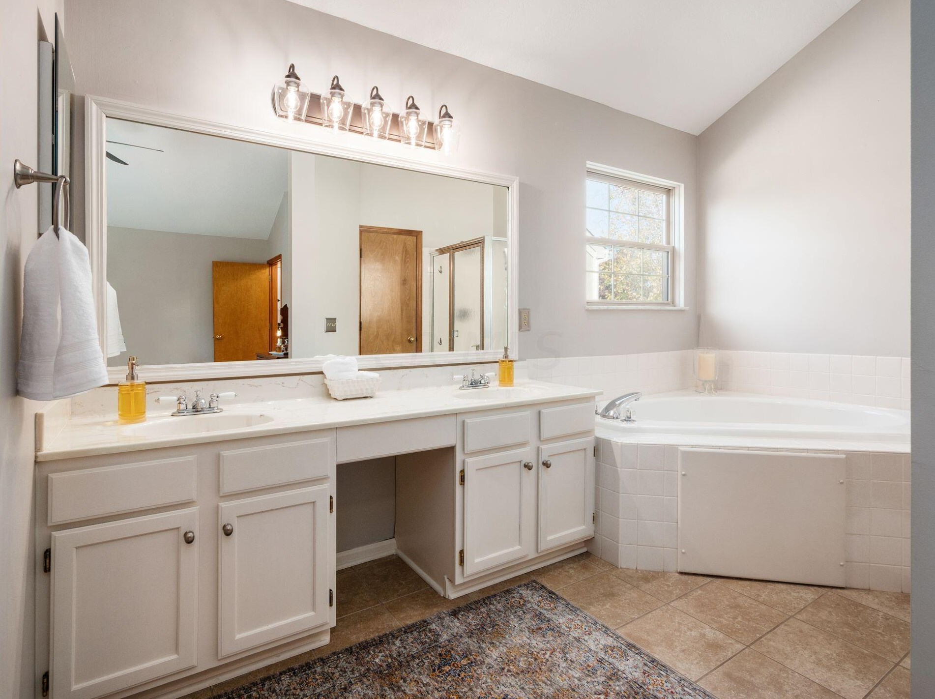 4625 Cutwater Ln, Hilliard OH 43026-7812 exterior