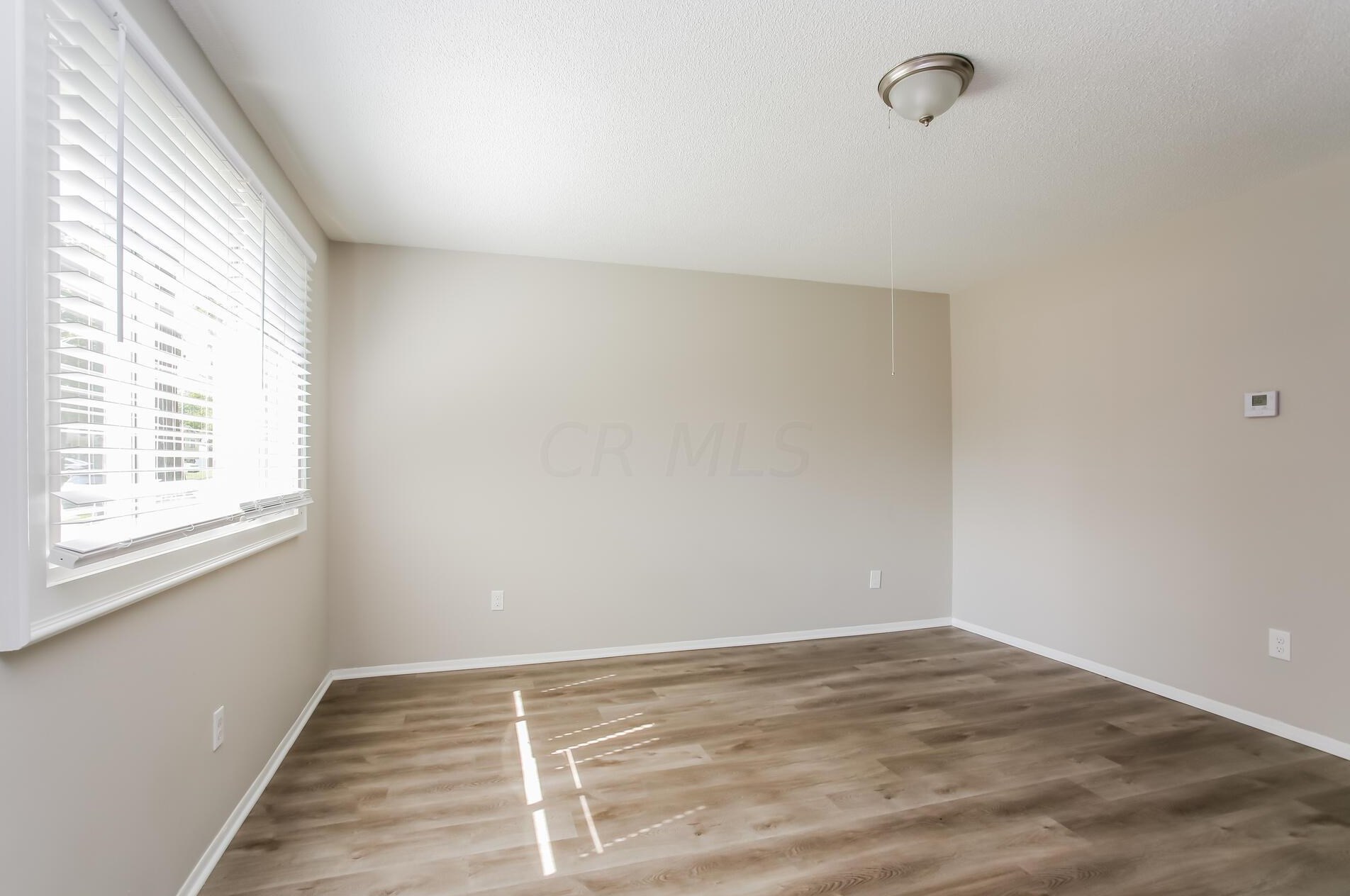 2744 Glenbriar St, Columbus OH  43232-6609 exterior