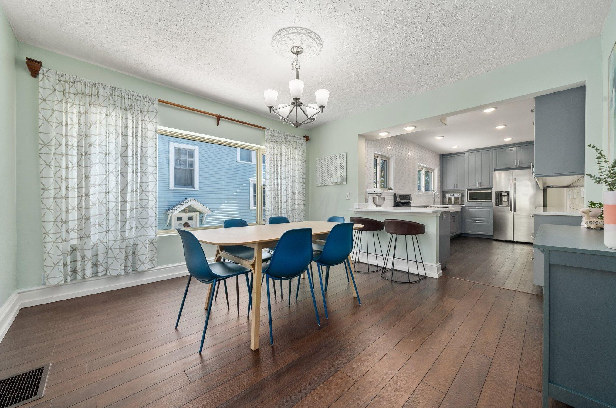 1323 Mulford Rd, Columbus OH 43212-3512 exterior