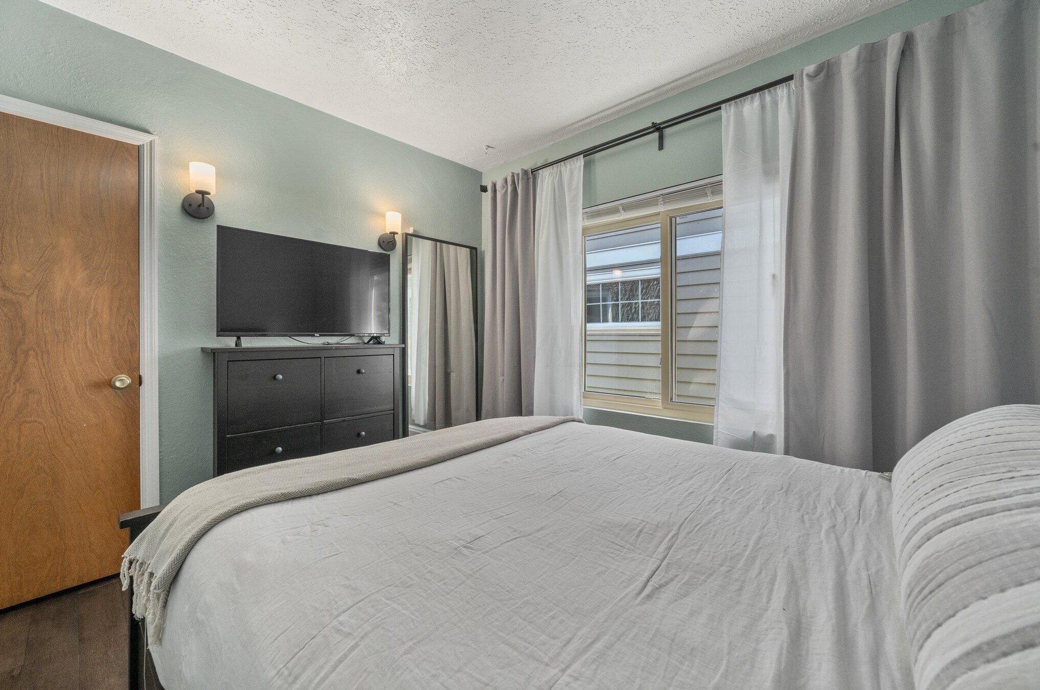 1323 Mulford Rd, Columbus OH 43212-3512 exterior