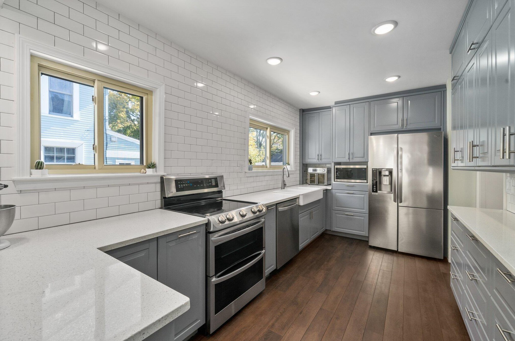 1323 Mulford Rd, Columbus OH 43212-3512 exterior