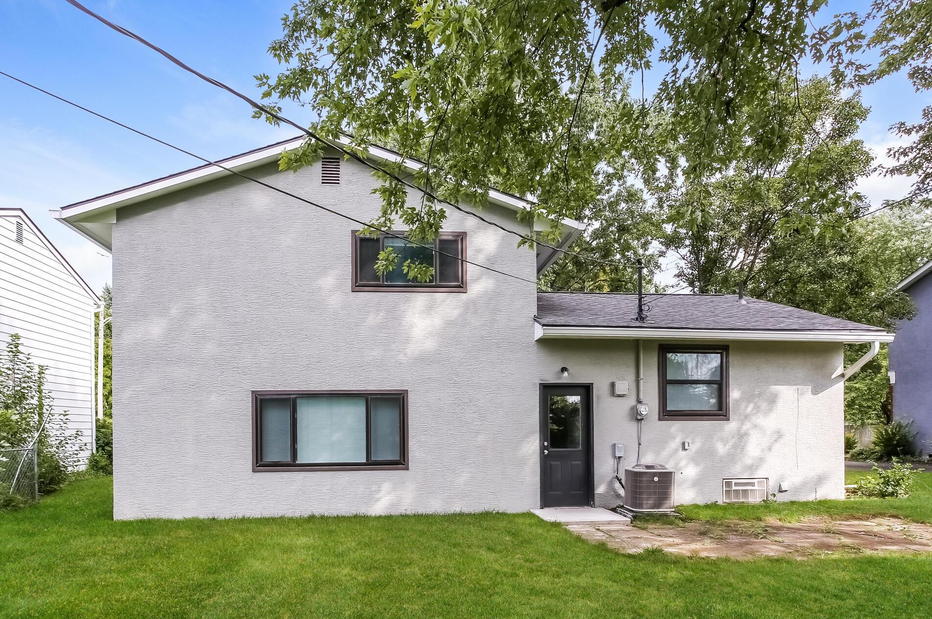 2753 Brownfield Rd, Columbus OH  43232-4614 exterior