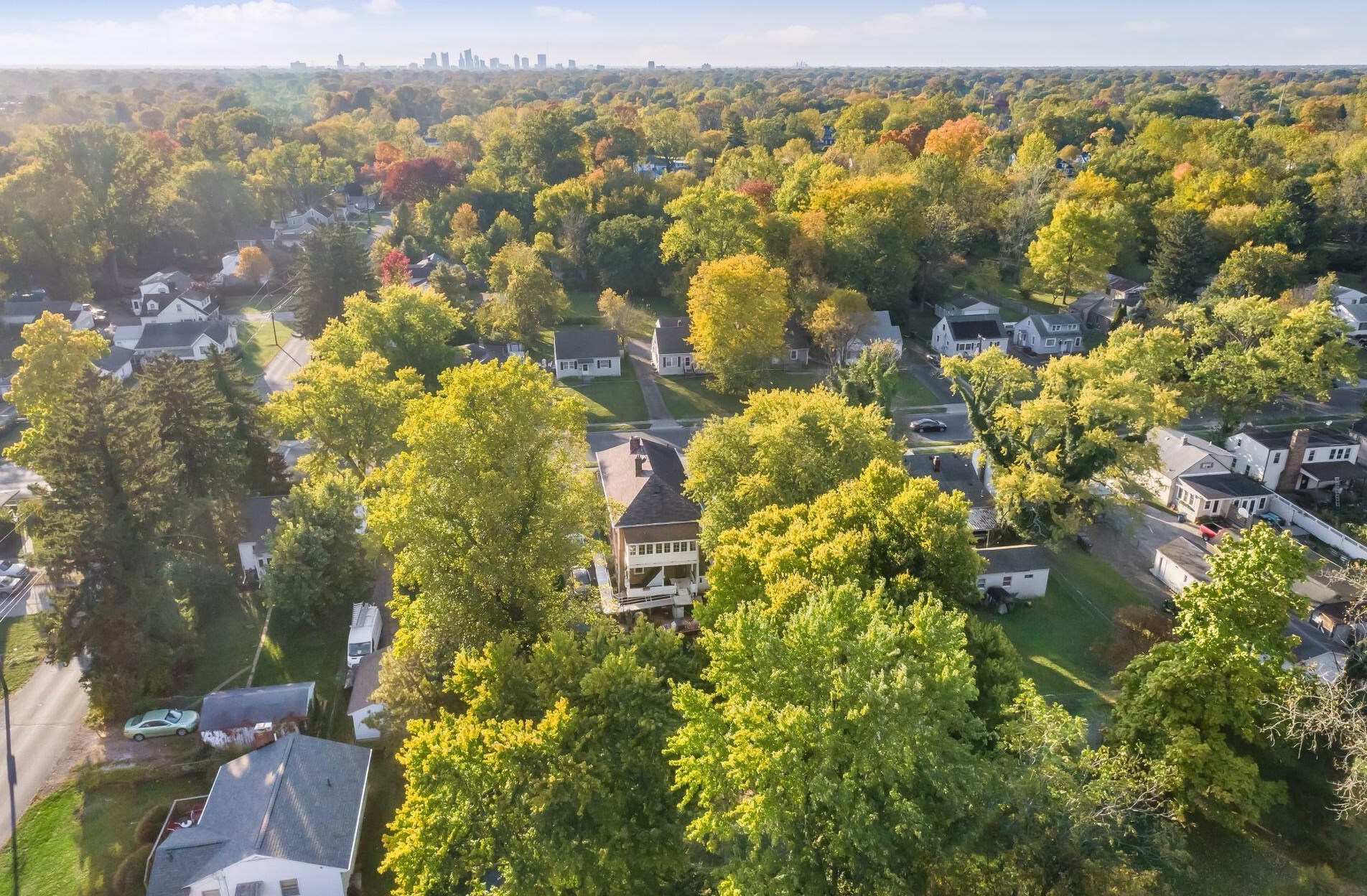 602 Collingwood Ave, Columbus OH 43213-1788 exterior