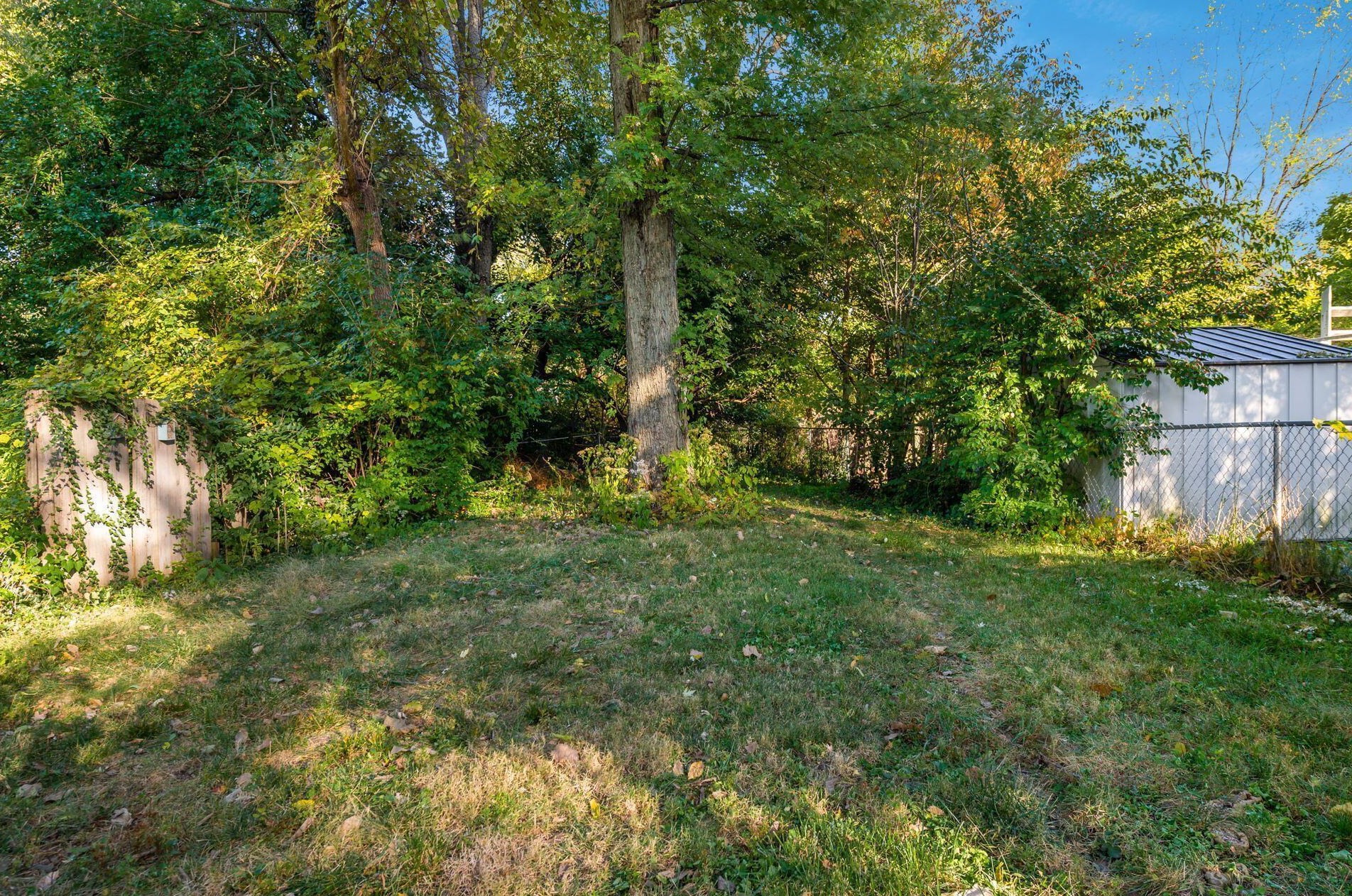 602 Collingwood Ave, Columbus OH 43213-1788 exterior