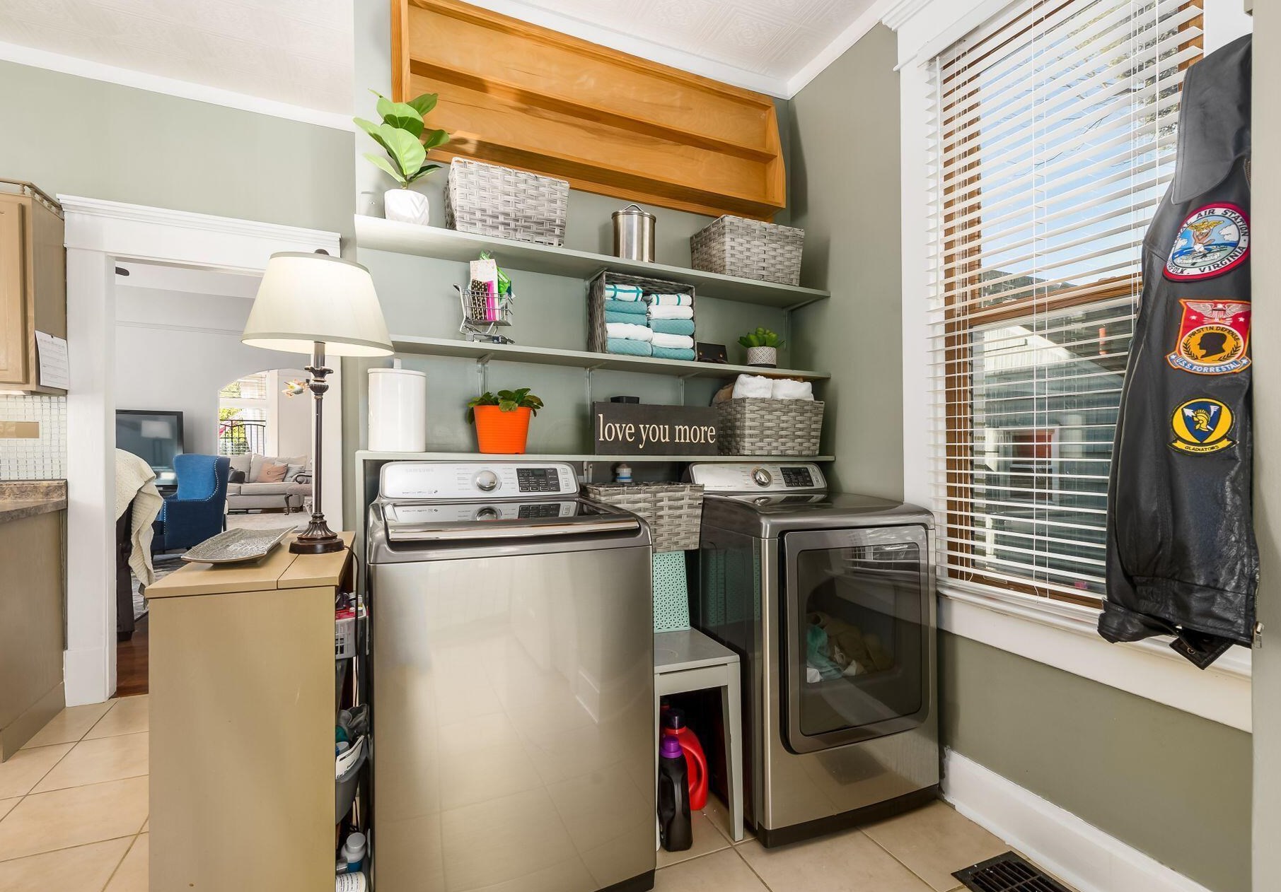 602 Collingwood Ave, Columbus OH 43213-1788 exterior