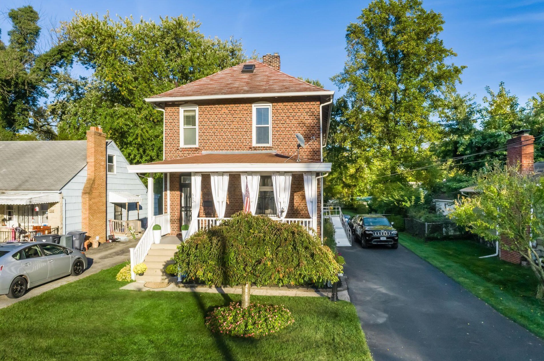 602 Collingwood Ave, Columbus OH 43213-1788 exterior