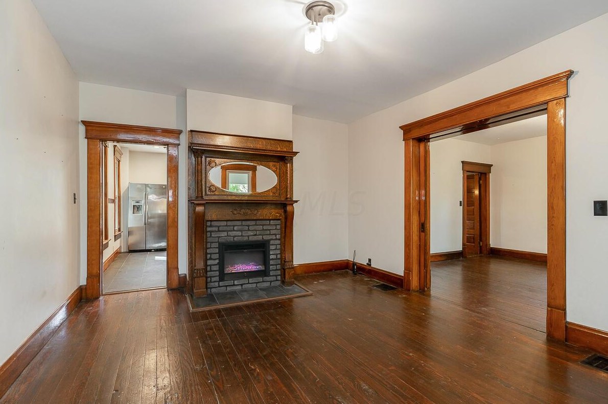 107 Price Rd, Columbus OH 43230-3303 exterior