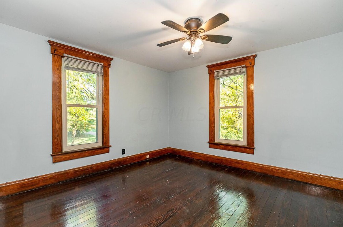 107 Price Rd, Columbus OH 43230-3303 exterior