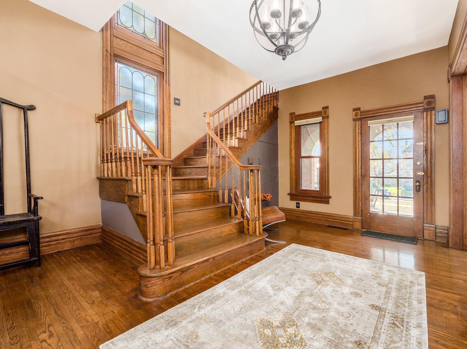 464 Vermont Pl, Columbus OH 43201-3130 exterior