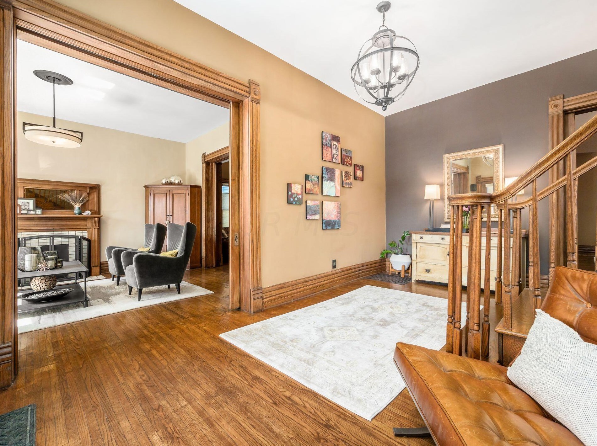 464 Vermont Pl, Columbus OH 43201-3130 exterior