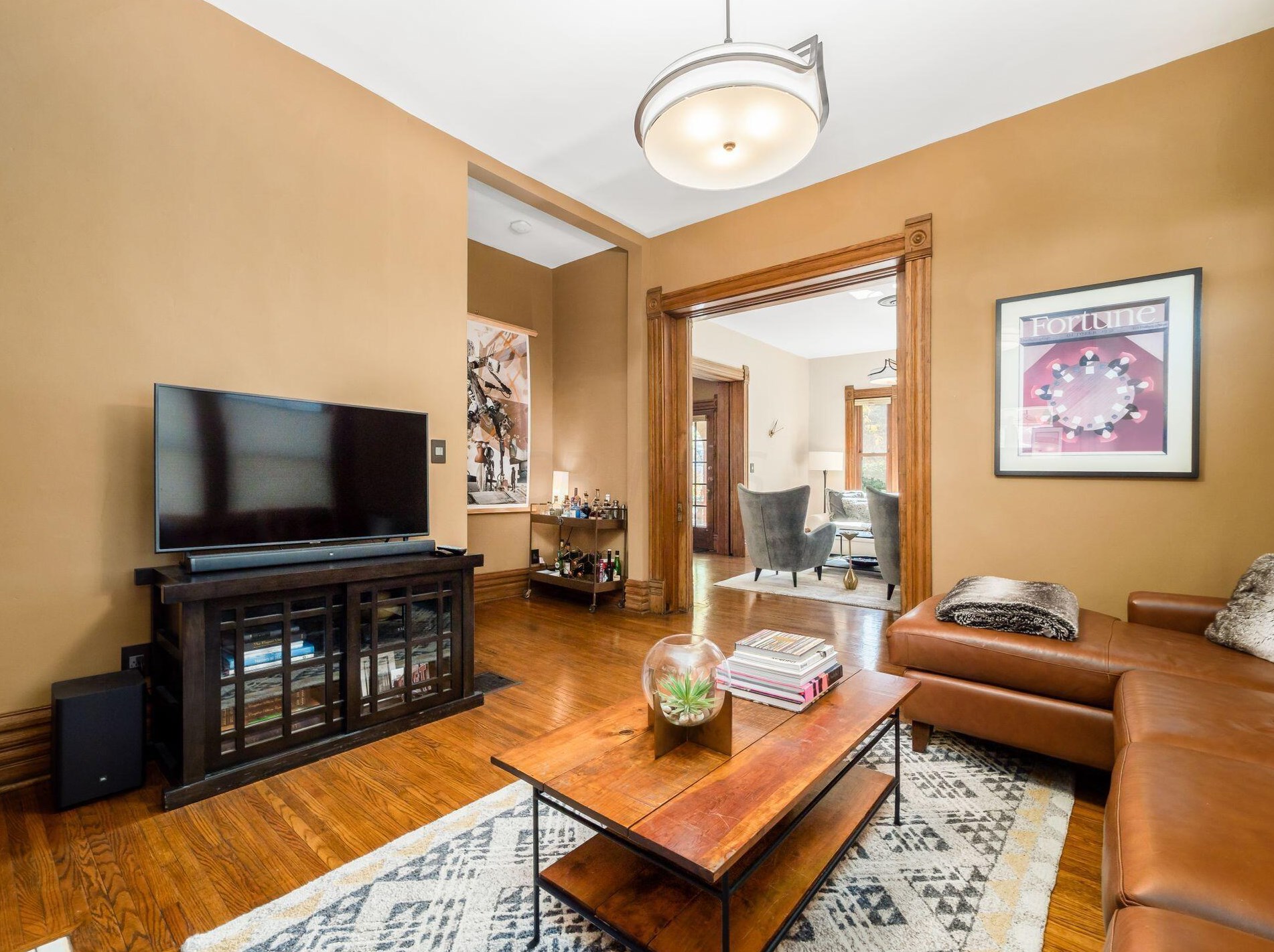 464 Vermont Pl, Columbus OH 43201-3130 exterior