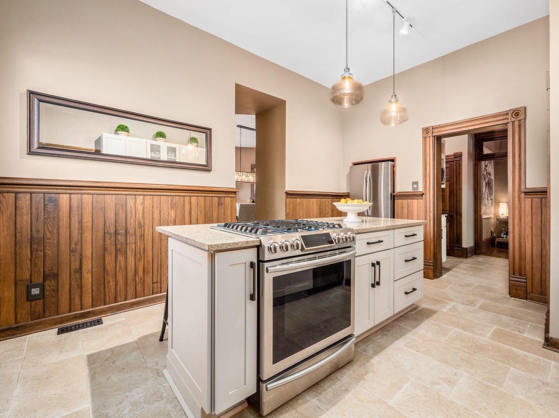 464 Vermont Pl, Columbus OH 43201-3130 exterior