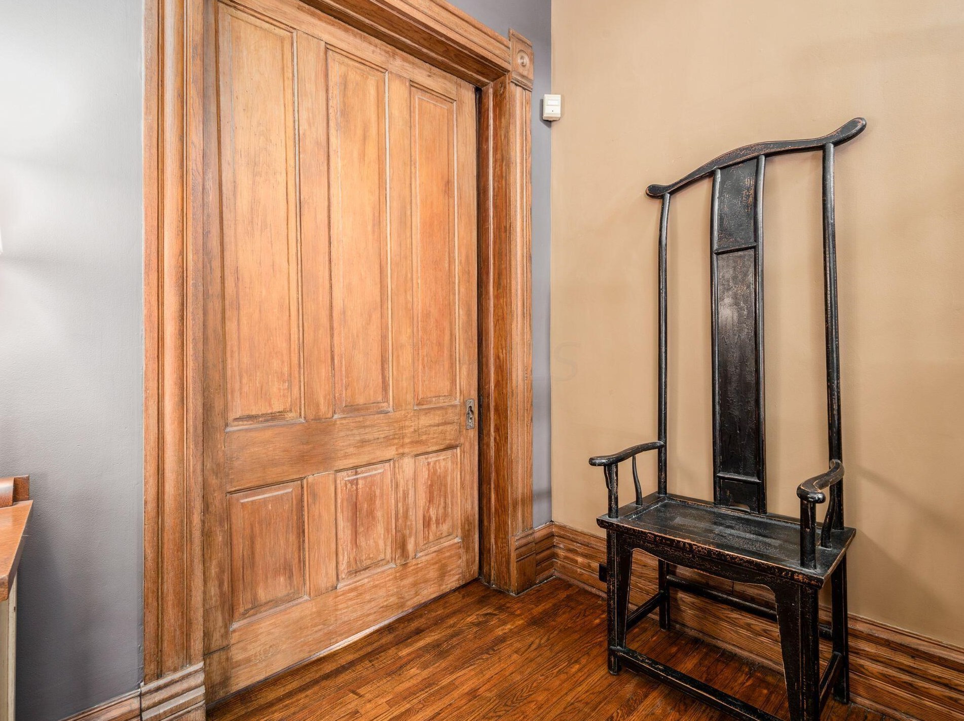 464 Vermont Pl, Columbus OH 43201-3130 exterior