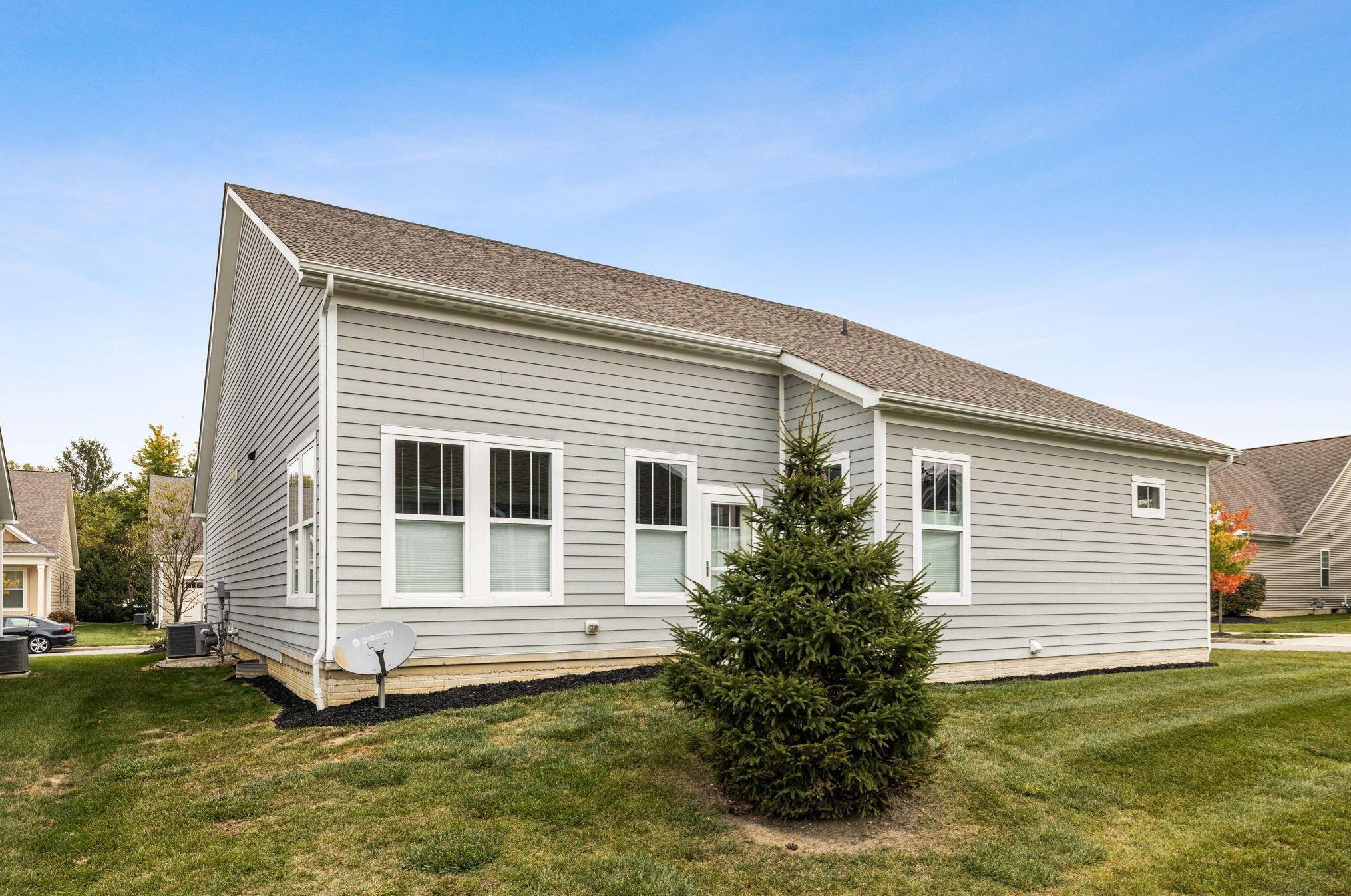 4185 Smith Pines Dr, Columbus OH 43230-4570 exterior