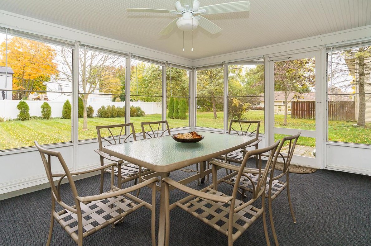 1620 Mccoy Rd, Columbus OH 43220-4408 exterior