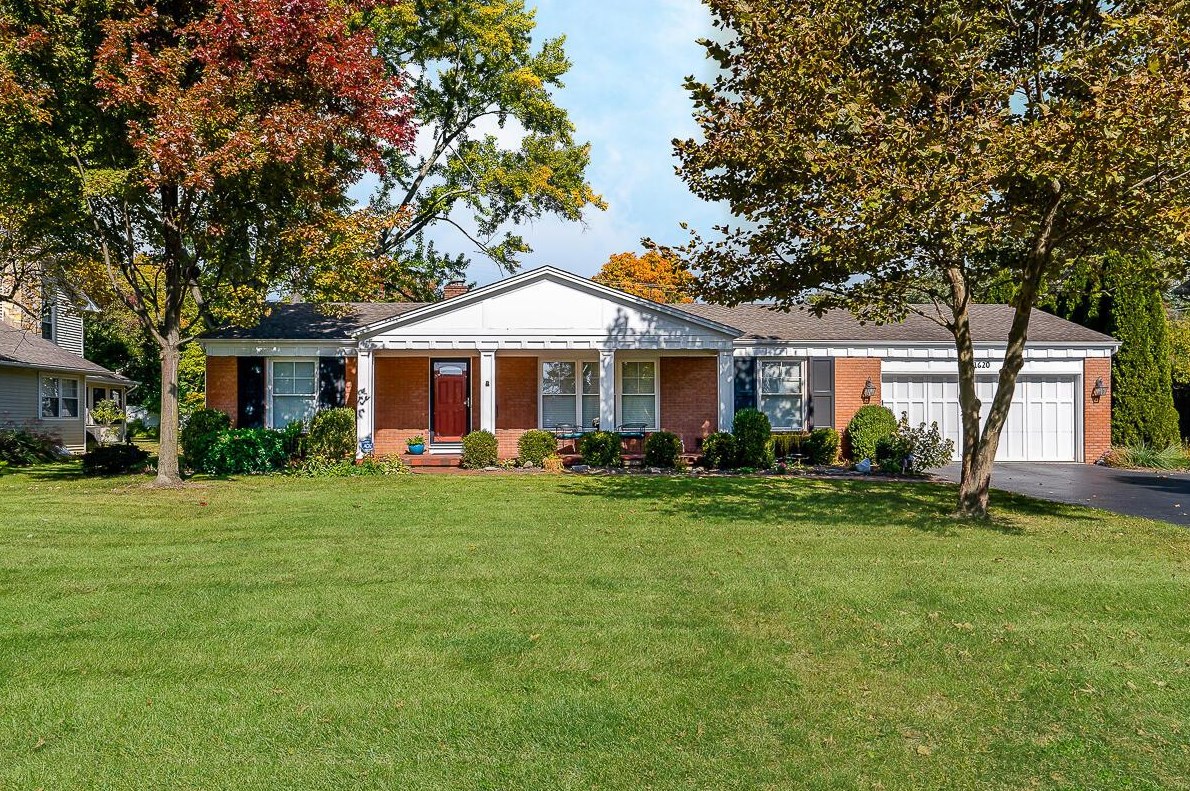 1620 Mccoy Rd, Columbus OH 43220-4408 exterior