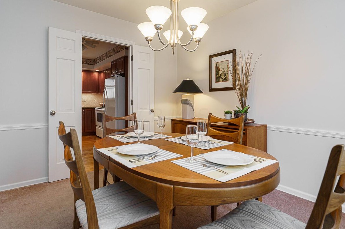 1620 Mccoy Rd, Columbus OH 43220-4408 exterior