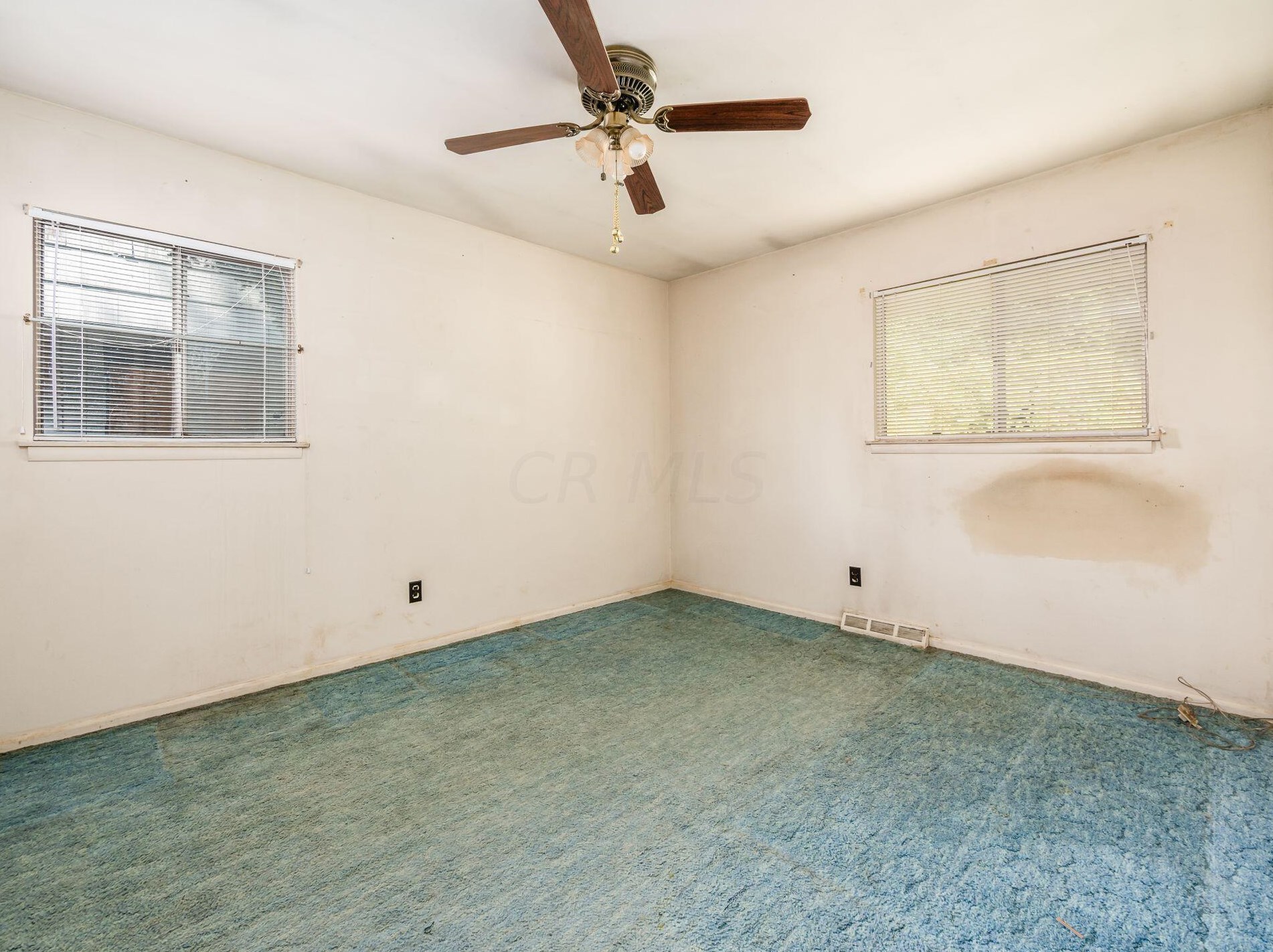 714 Stinchcomb Dr, Columbus OH 43202-1767 exterior