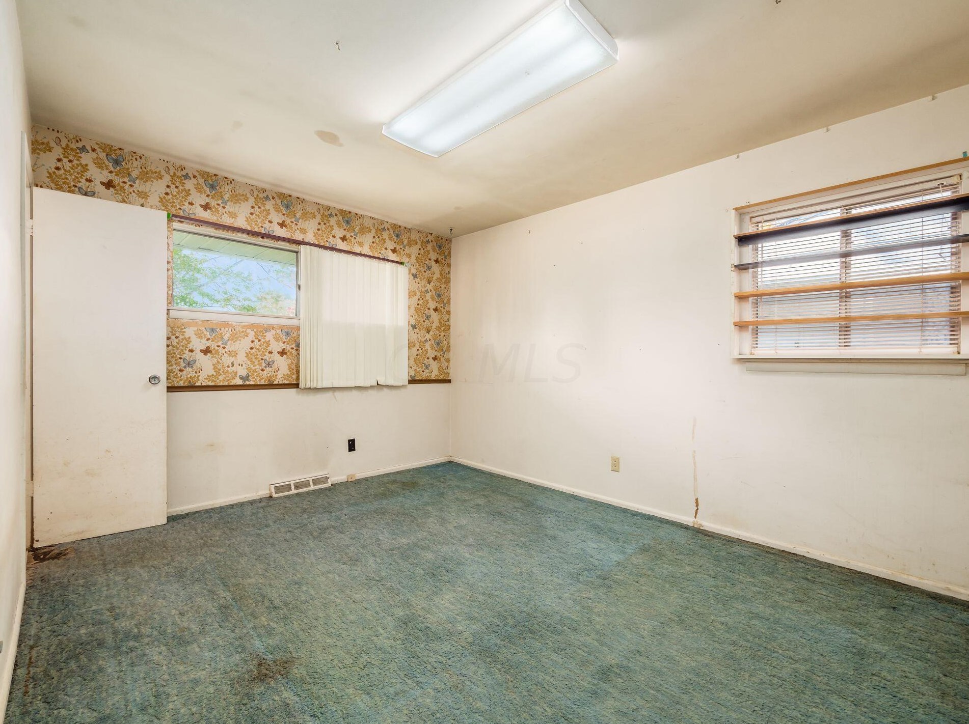 714 Stinchcomb Dr, Columbus OH 43202-1767 exterior