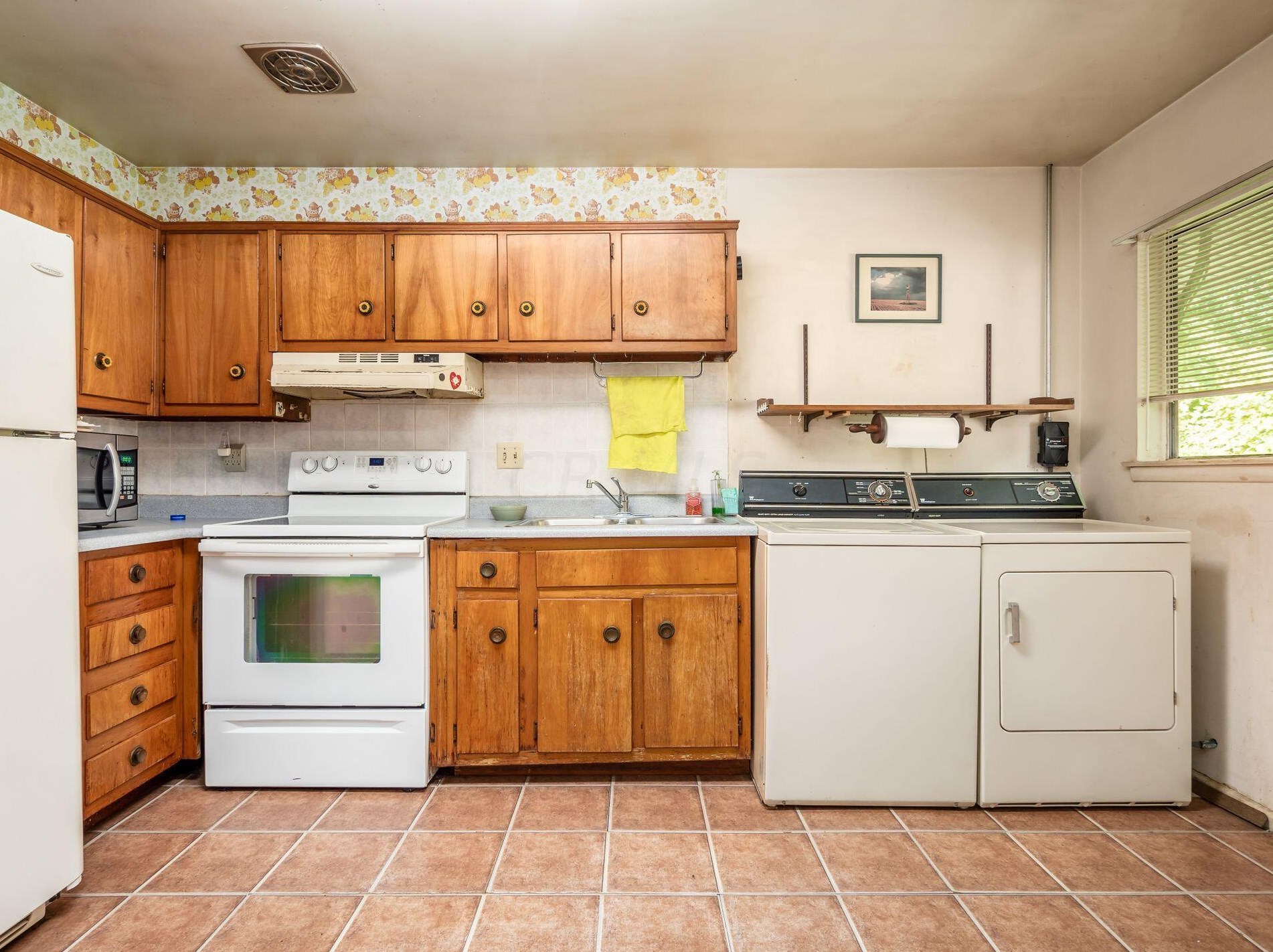 714 Stinchcomb Dr, Columbus OH 43202-1767 exterior