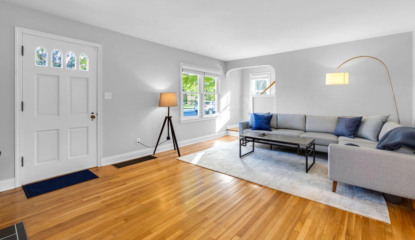 259 Dominion Blvd, Columbus OH  43214-2706 exterior