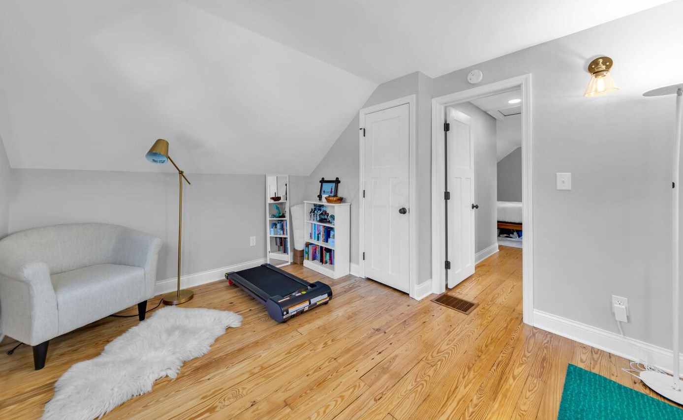 259 Dominion Blvd, Columbus OH  43214-2706 exterior