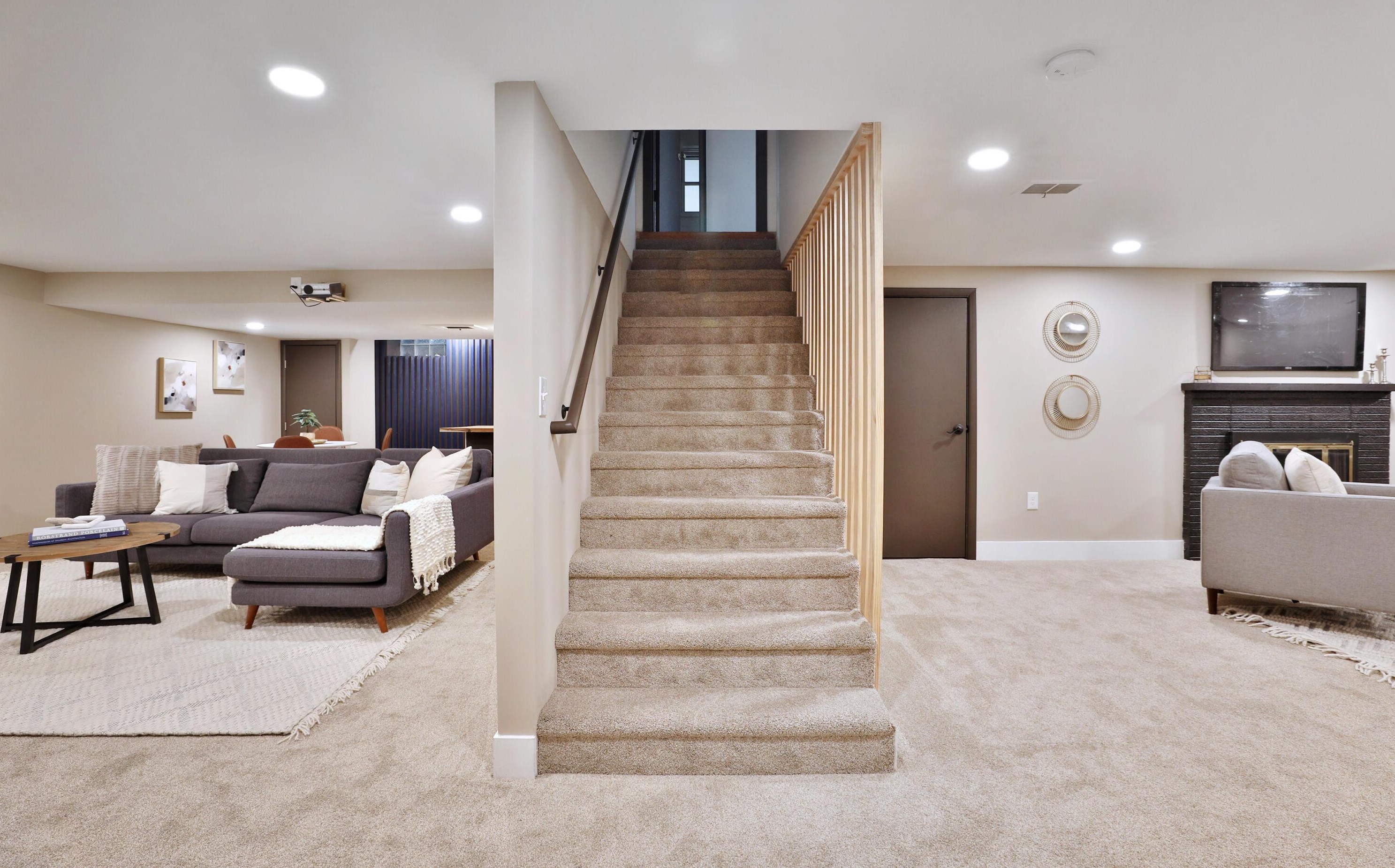 2277 Nayland Rd, Columbus OH  43220-4654 exterior