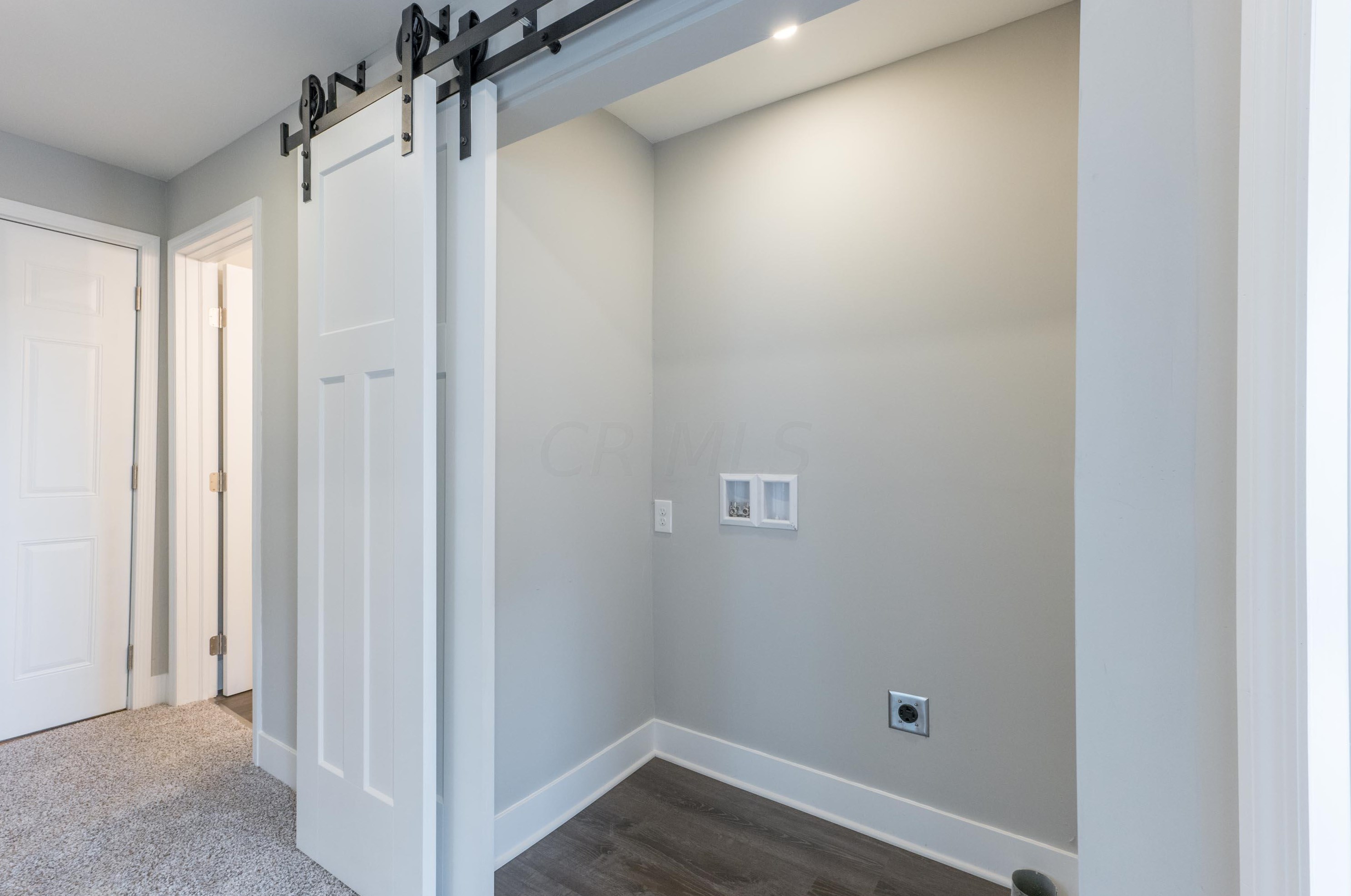 1930 Floral Ave, Columbus OH  43223-1245 exterior